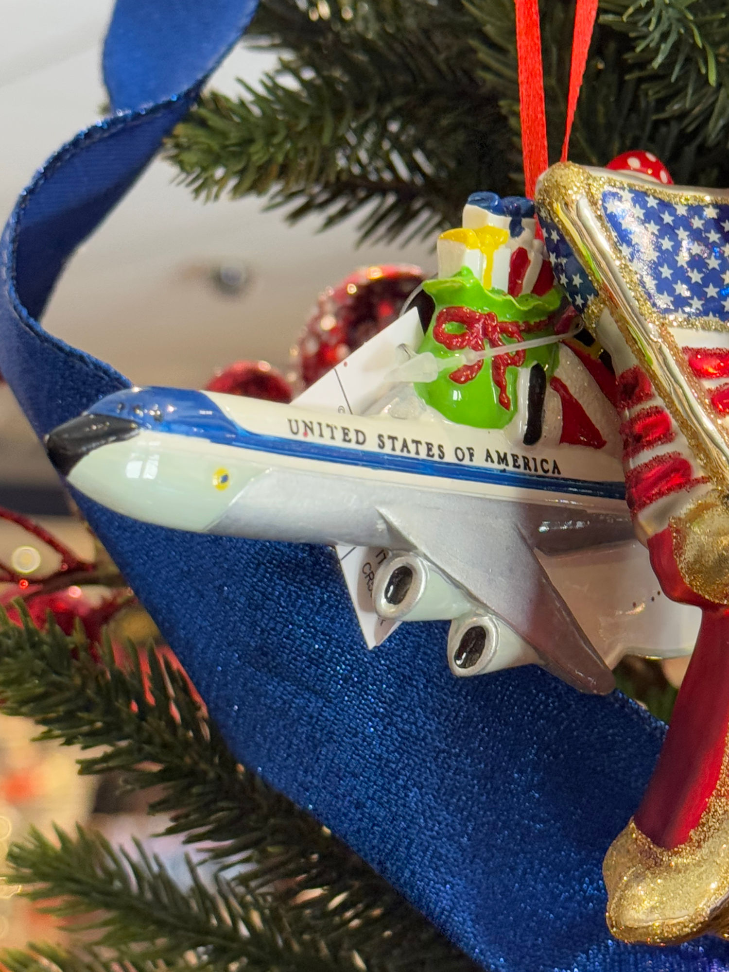 Reagan Library Gift Shop Air Force One Christmas Ornament