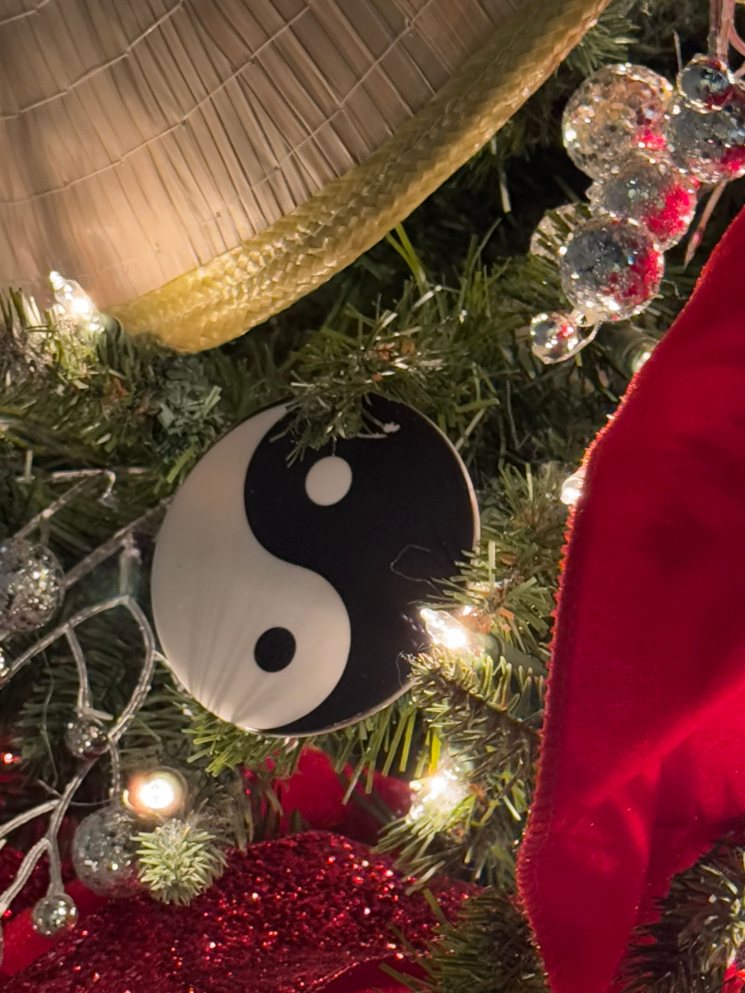 Chinese Christmas Ornament Yin Yang