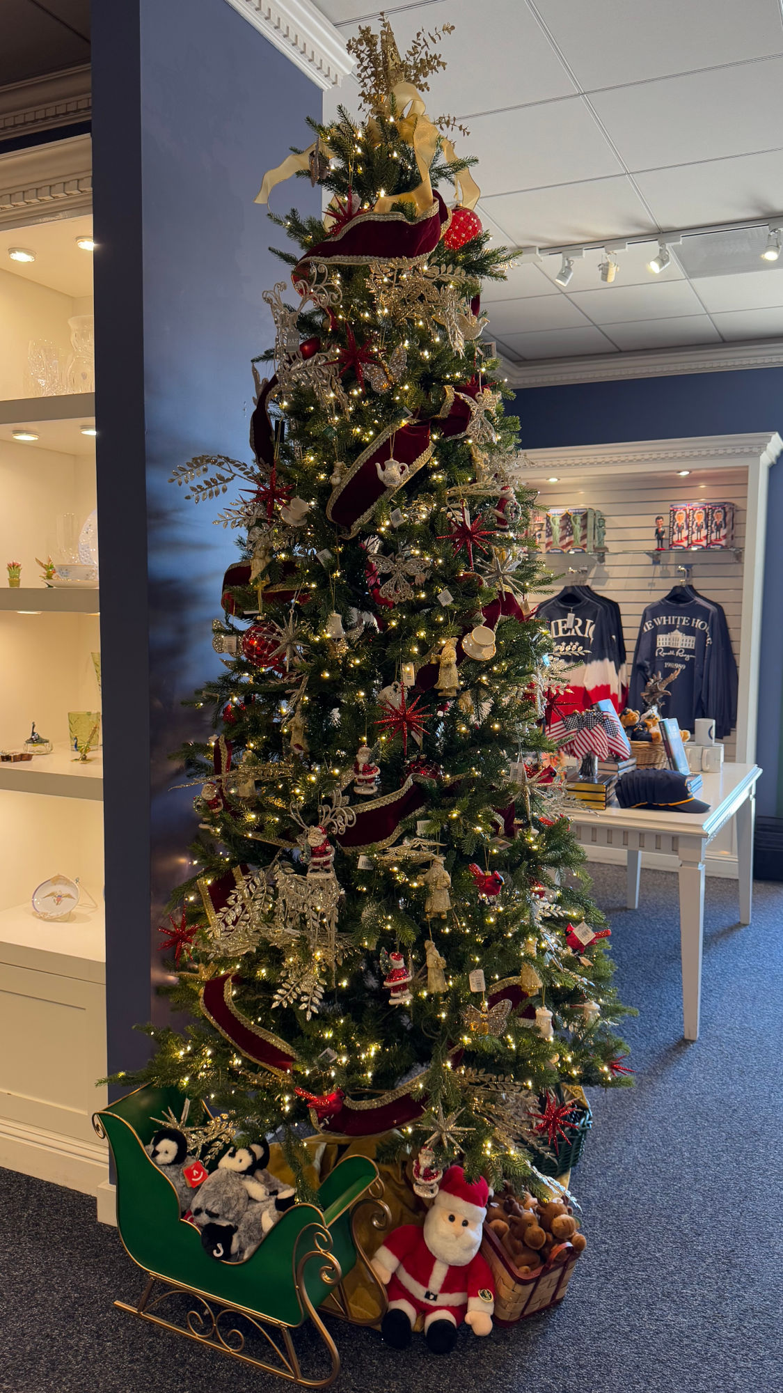 Reagan Library Gift Shop Christmas Tree