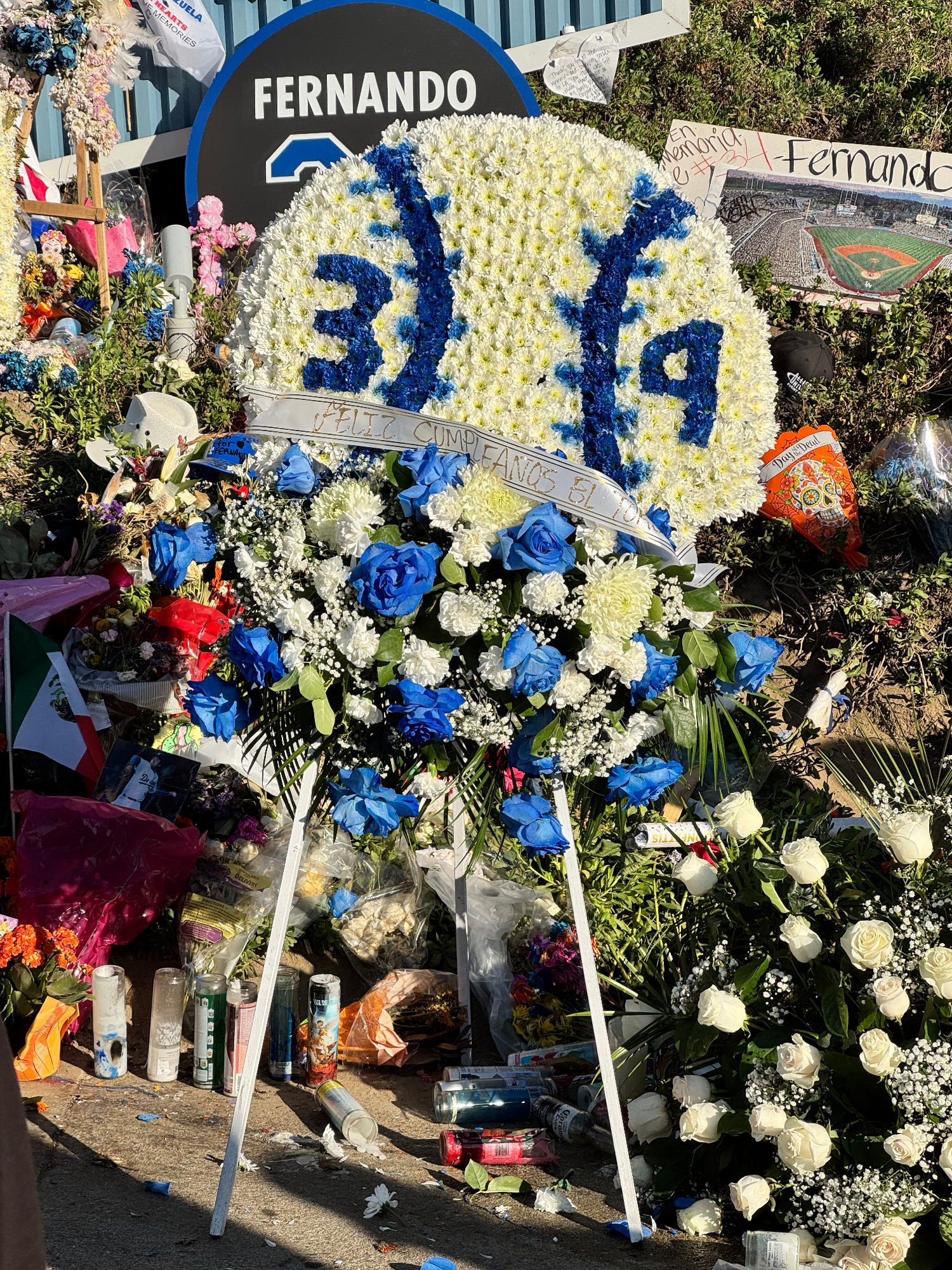 Fernando Valenzuela Memorial Feliz Cumpleanos