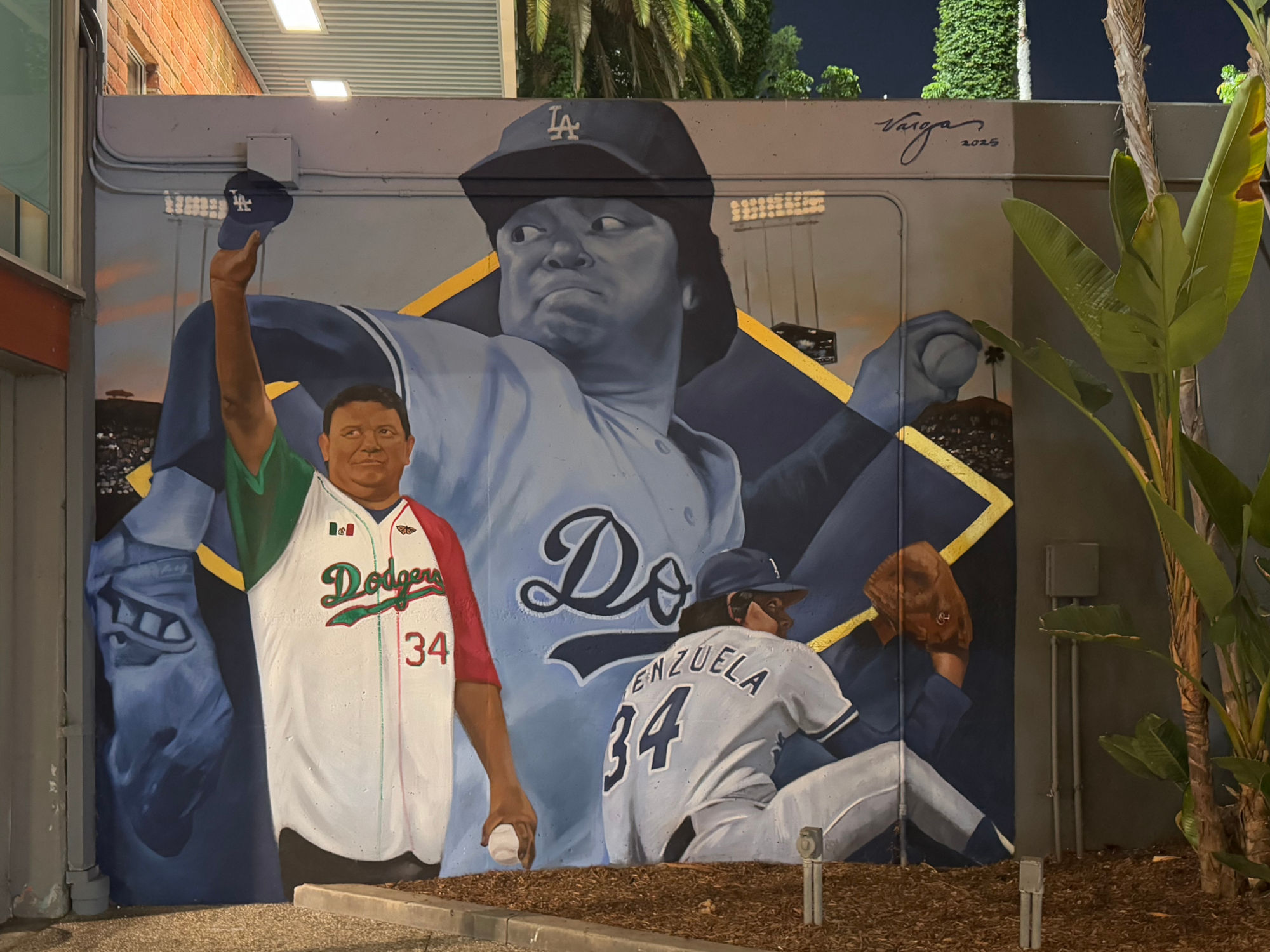 Fernando Valenzuela Mural