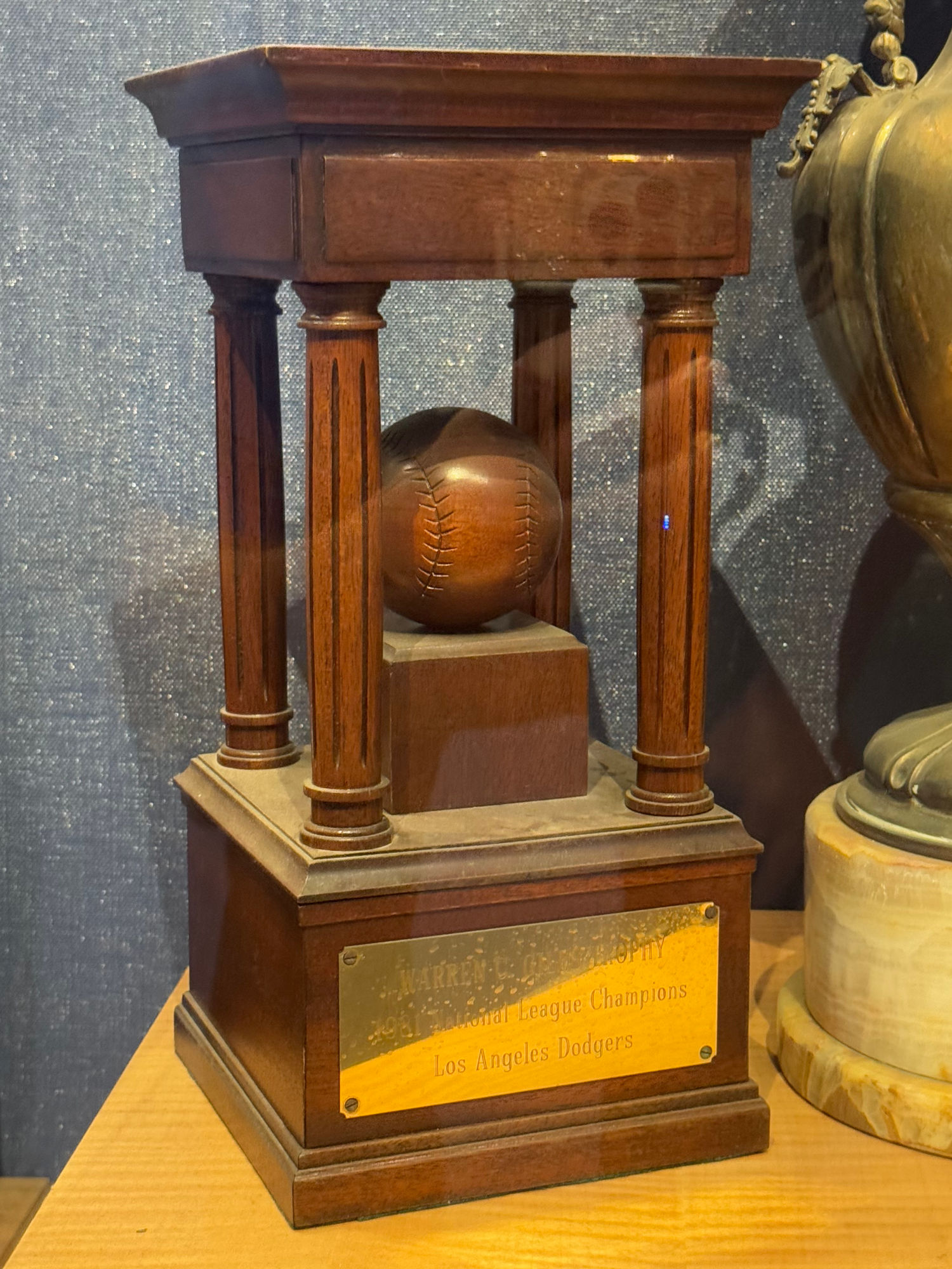 1981 NLCS Warren C. Giles Trophy 1981 NLCS