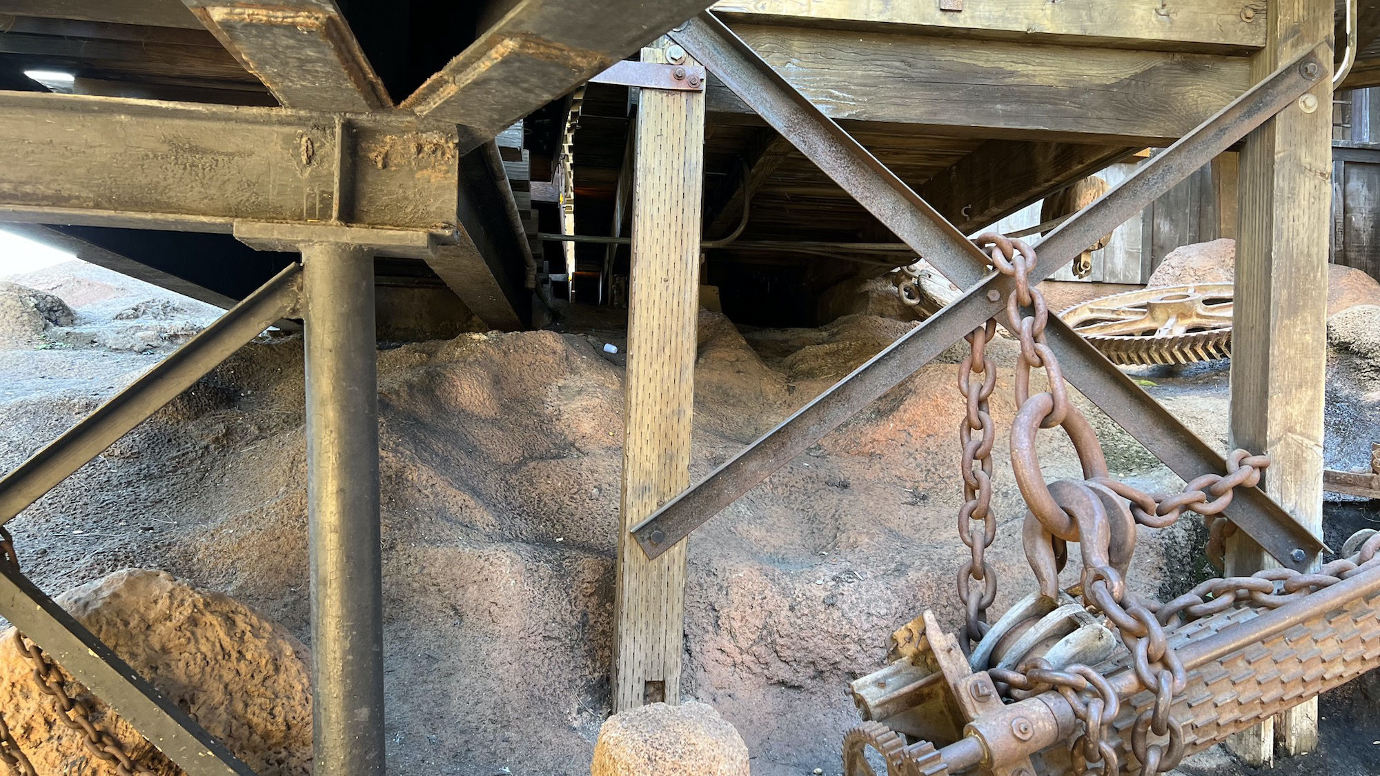 Calico Mine Co. Underneath