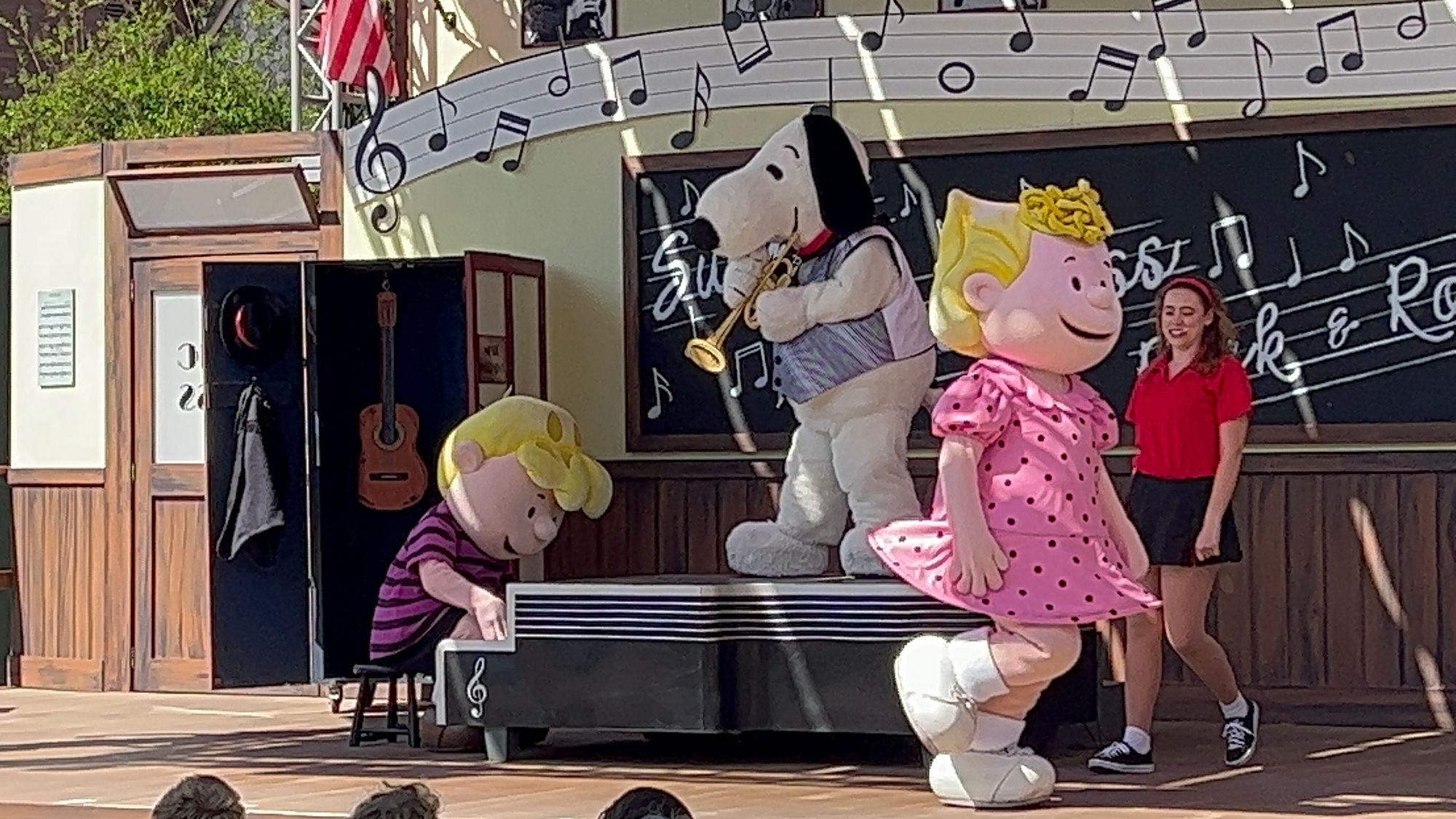 Camp Snoopy Theater The Music Goes Round and Around