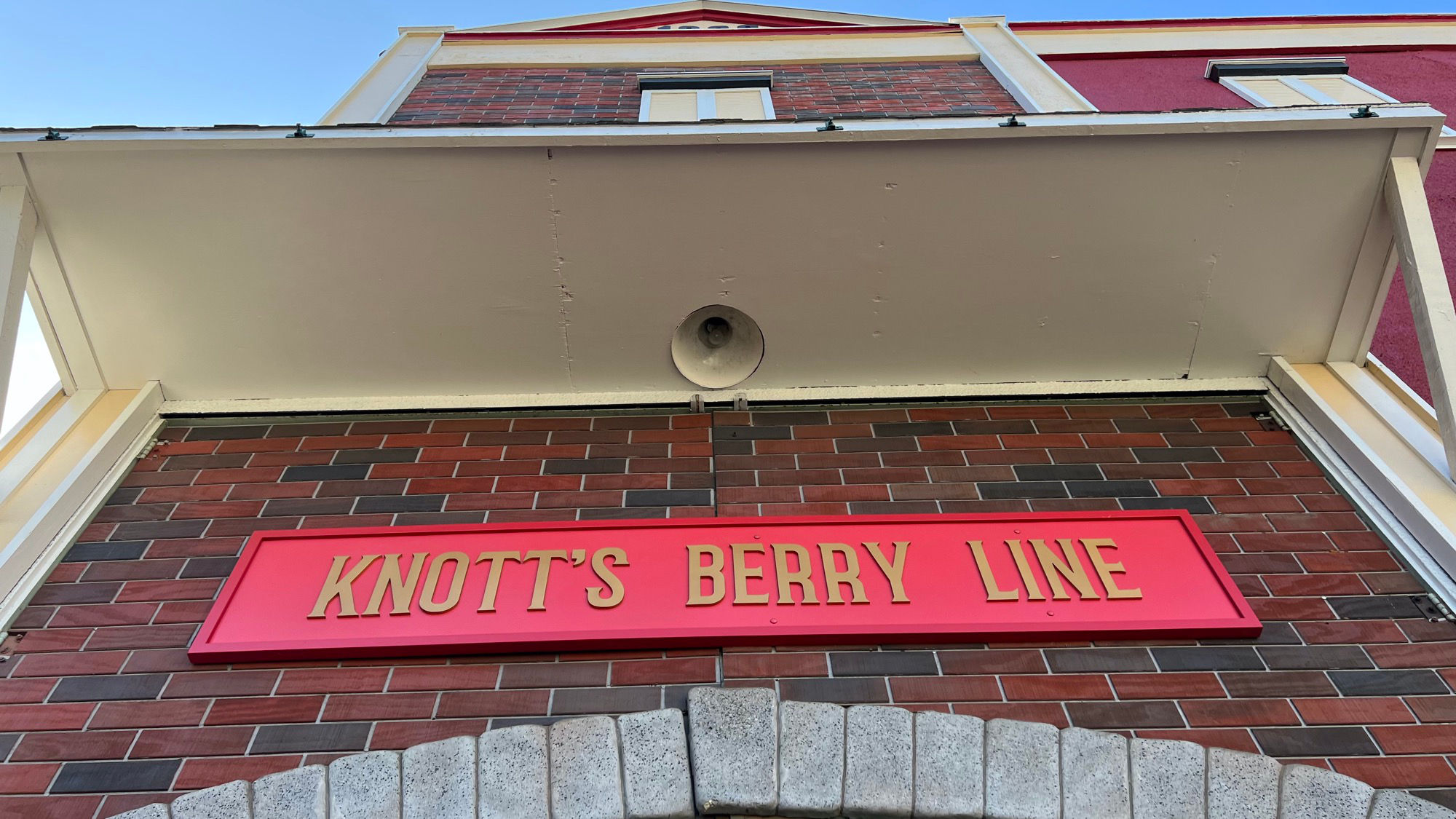 Charleston Circle Knott's Berry Line