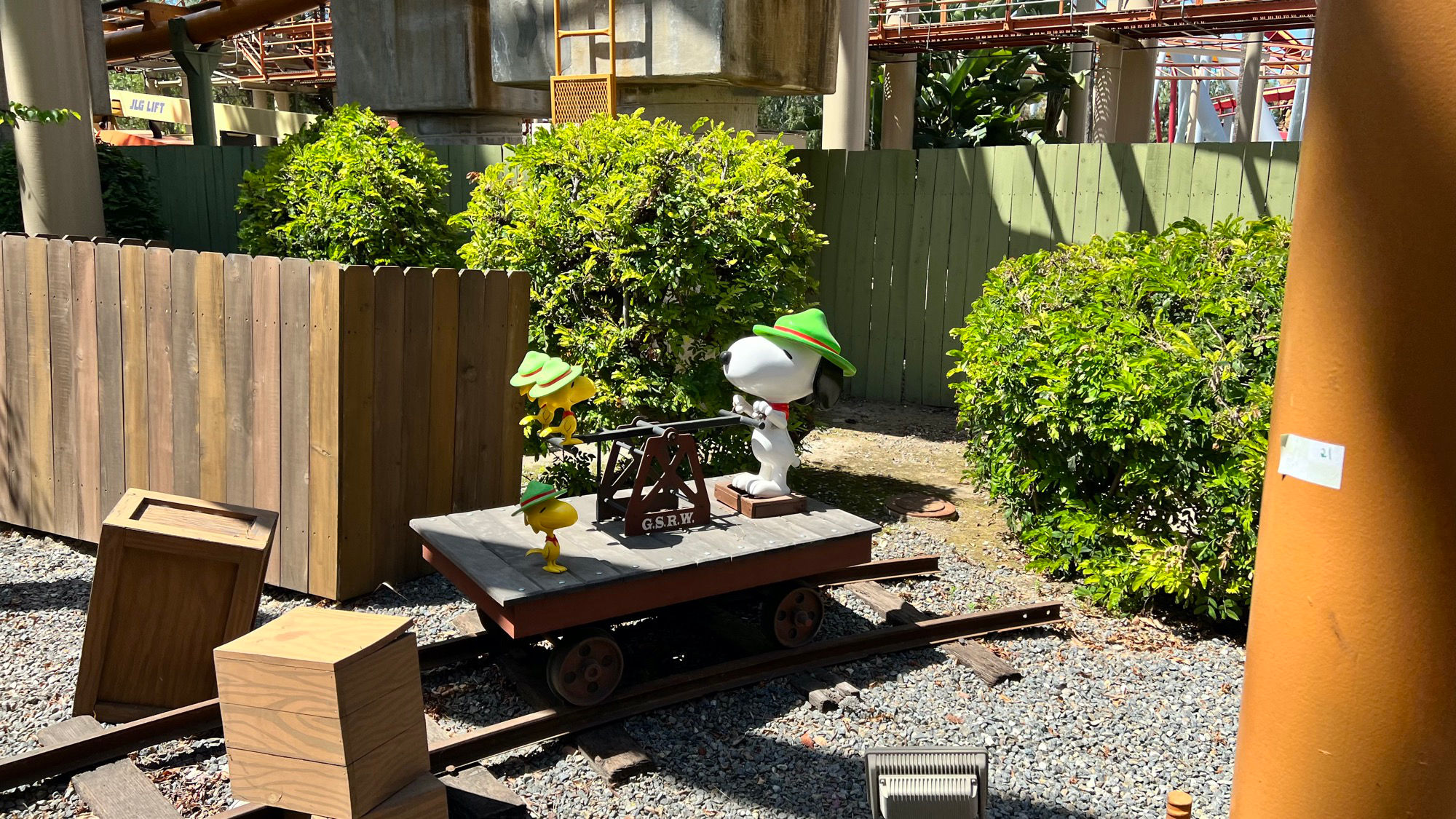 Grand Sierra Railroad Snoopy and Woodstock