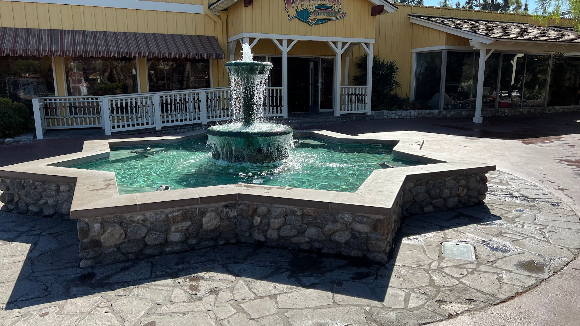 Knott's Berry Farm Star Fountain with 8 Points