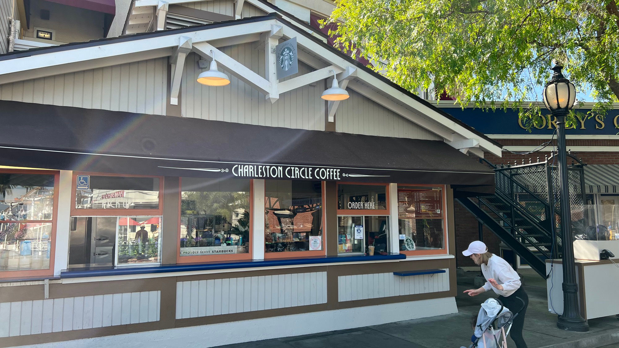 Knott's Berry Farm Charleston Circle Coffee