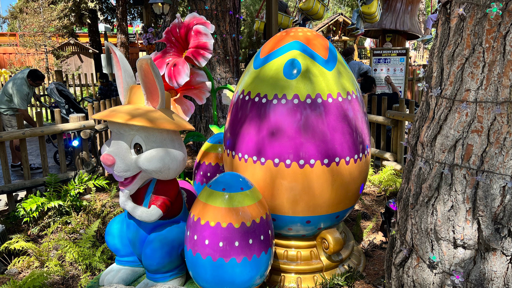 Easter Decorations at Knotts Berry Farm
