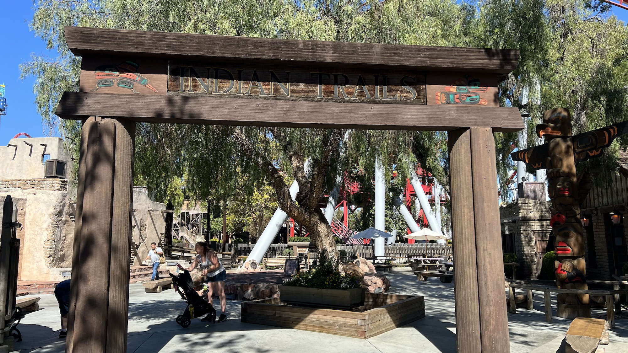 Knott's Berry Farm Indian Trails