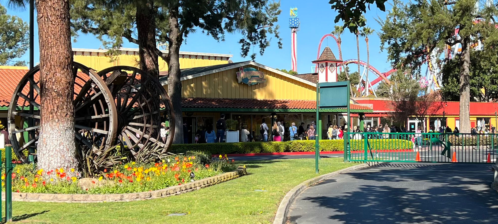 Knott's Berry Farm Line