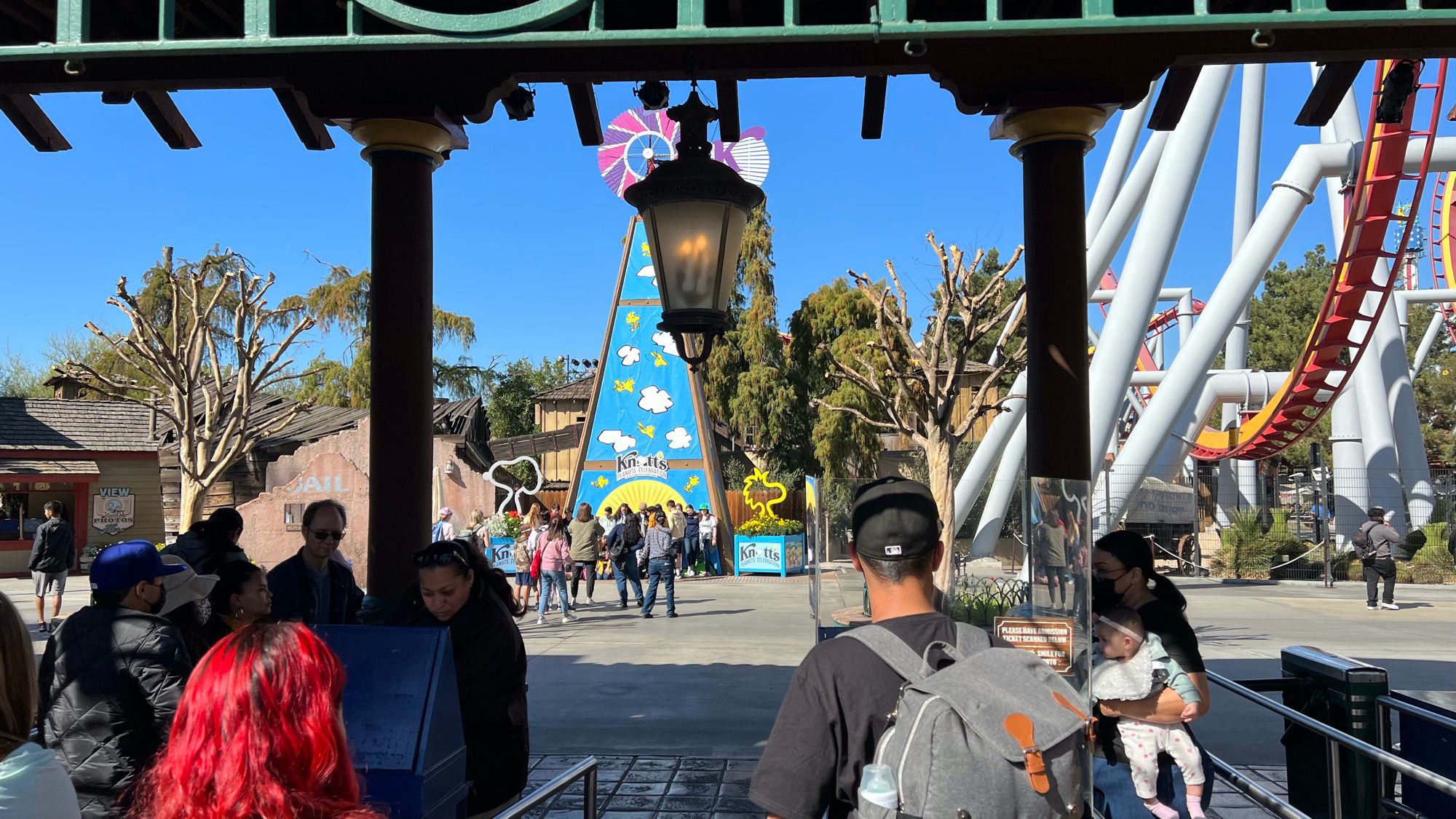 Knott's Berry Farm Scanning Tickets