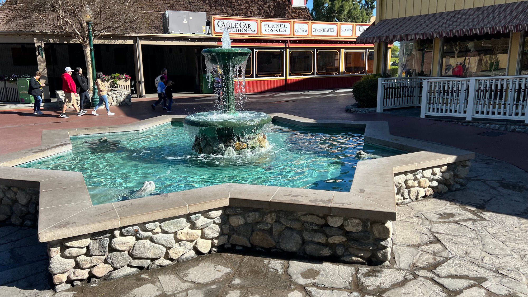 Knott's Berry Farm 8 Point Star Fountain