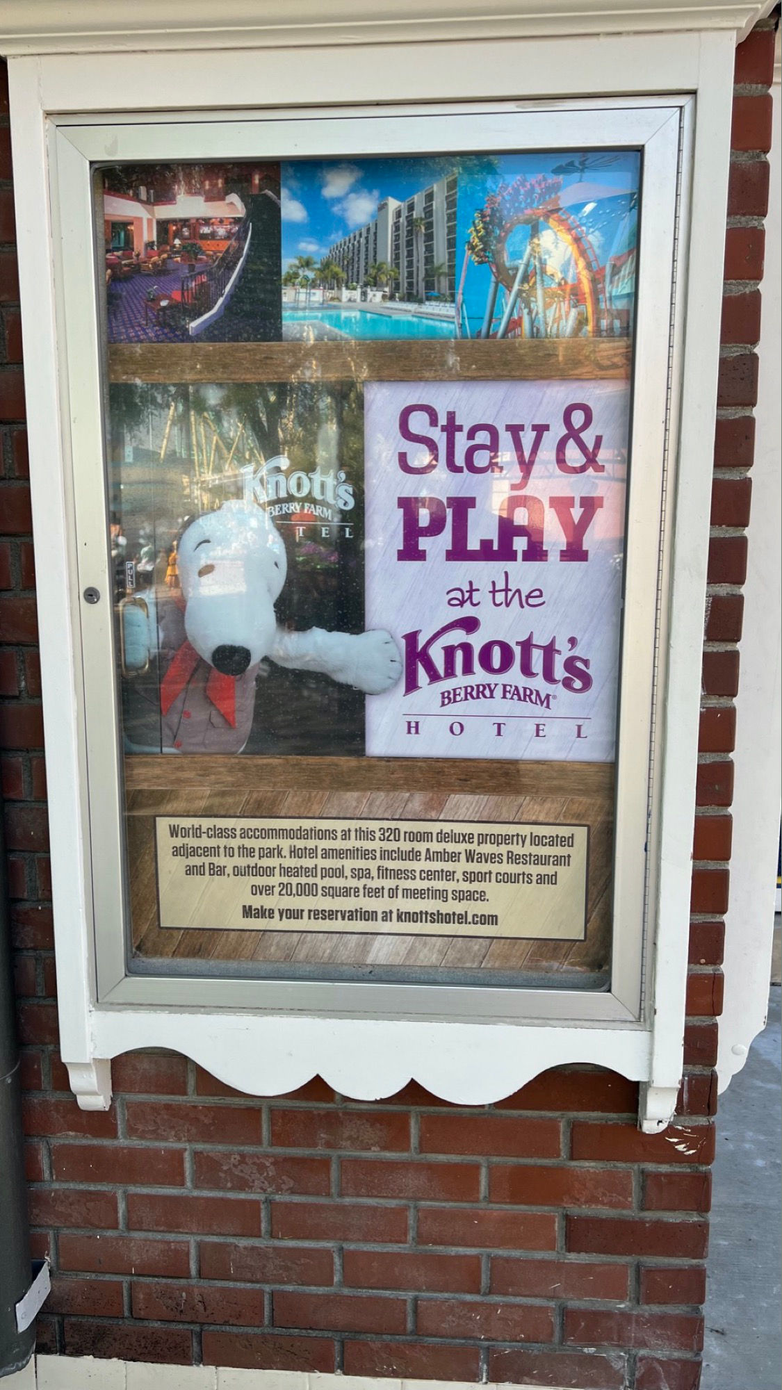 Knott's Berry Farm Hotel Stay and Play