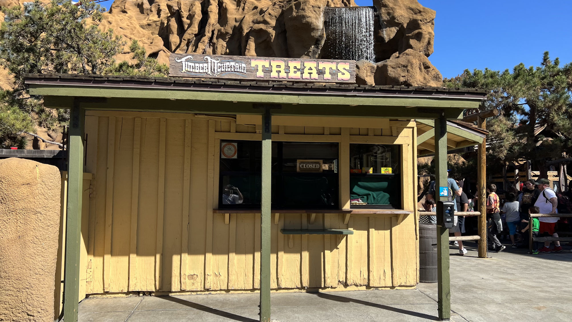 Knott's Berry Farm Timber Mountain Treats