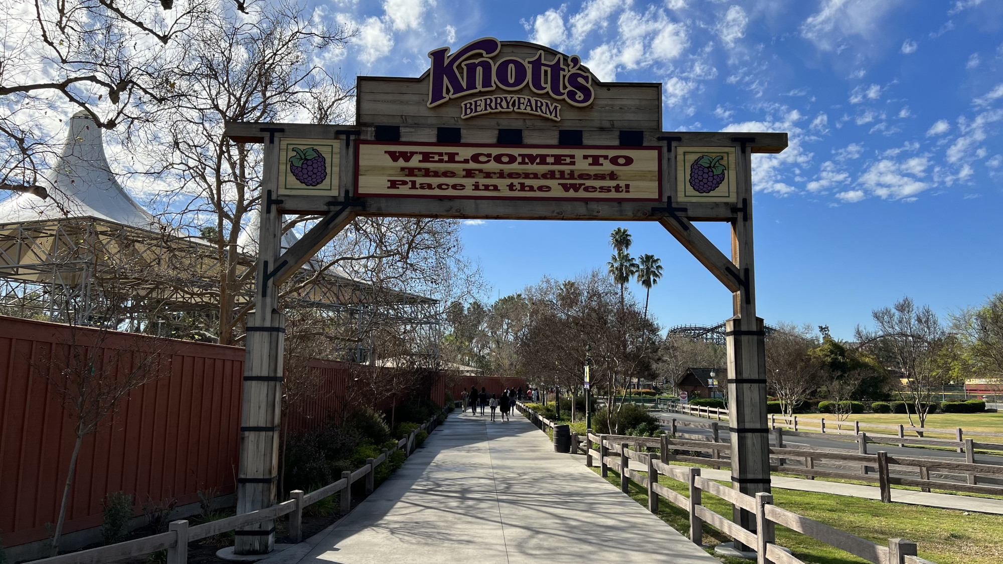 Welcome to Knotts Berry Farm