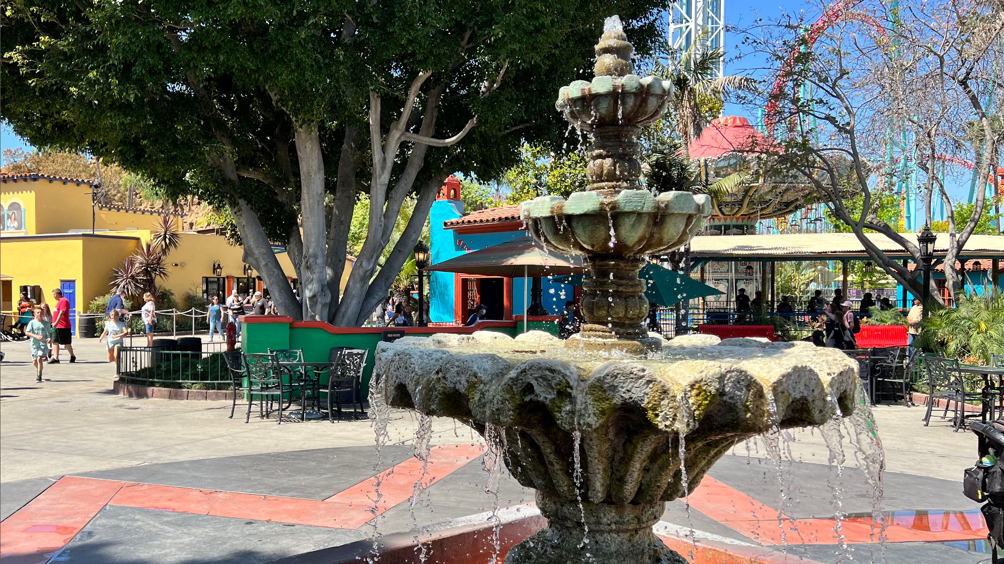Knott's Berry Farm Plaza De La Raza Fountain