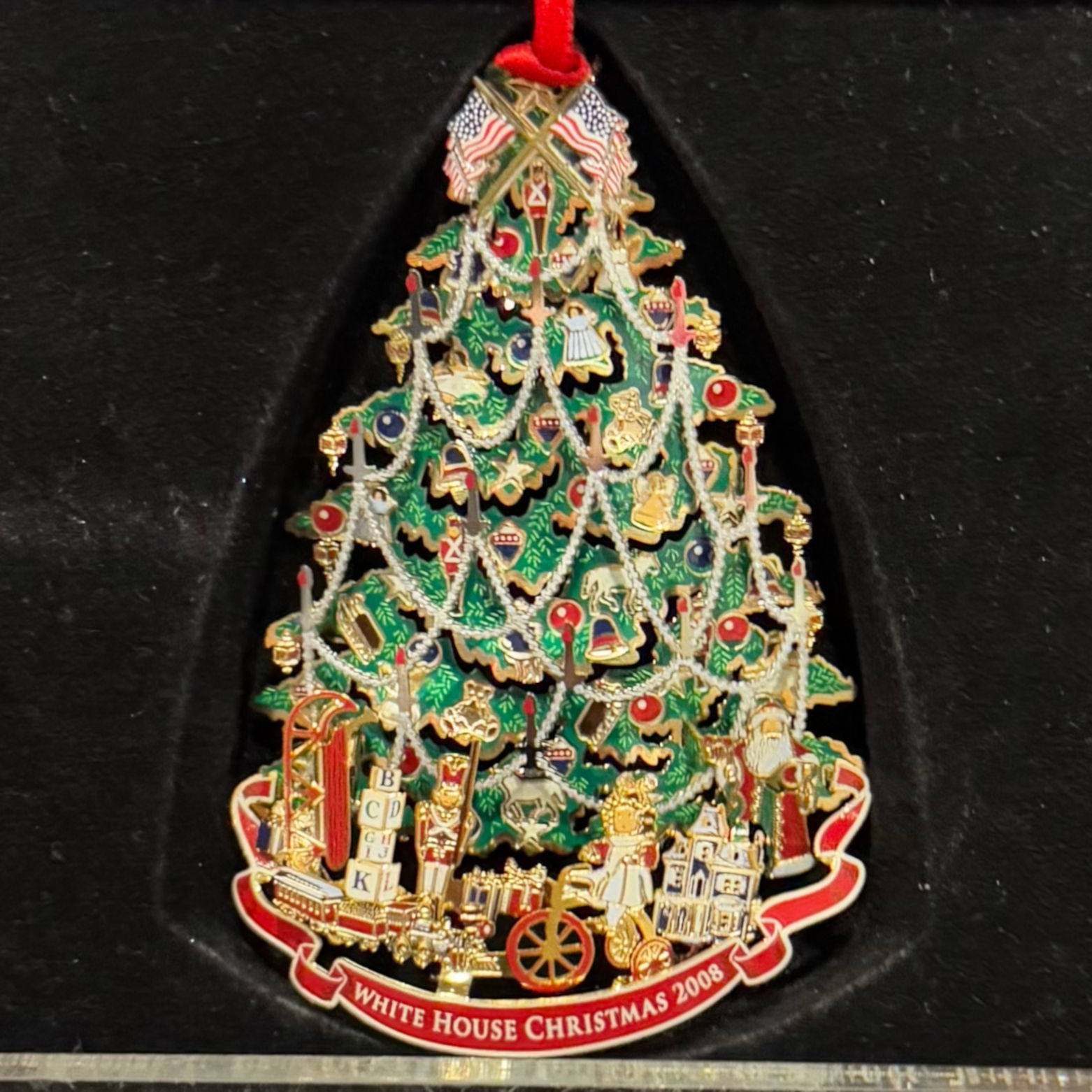 White House Christmas Ornament 2008