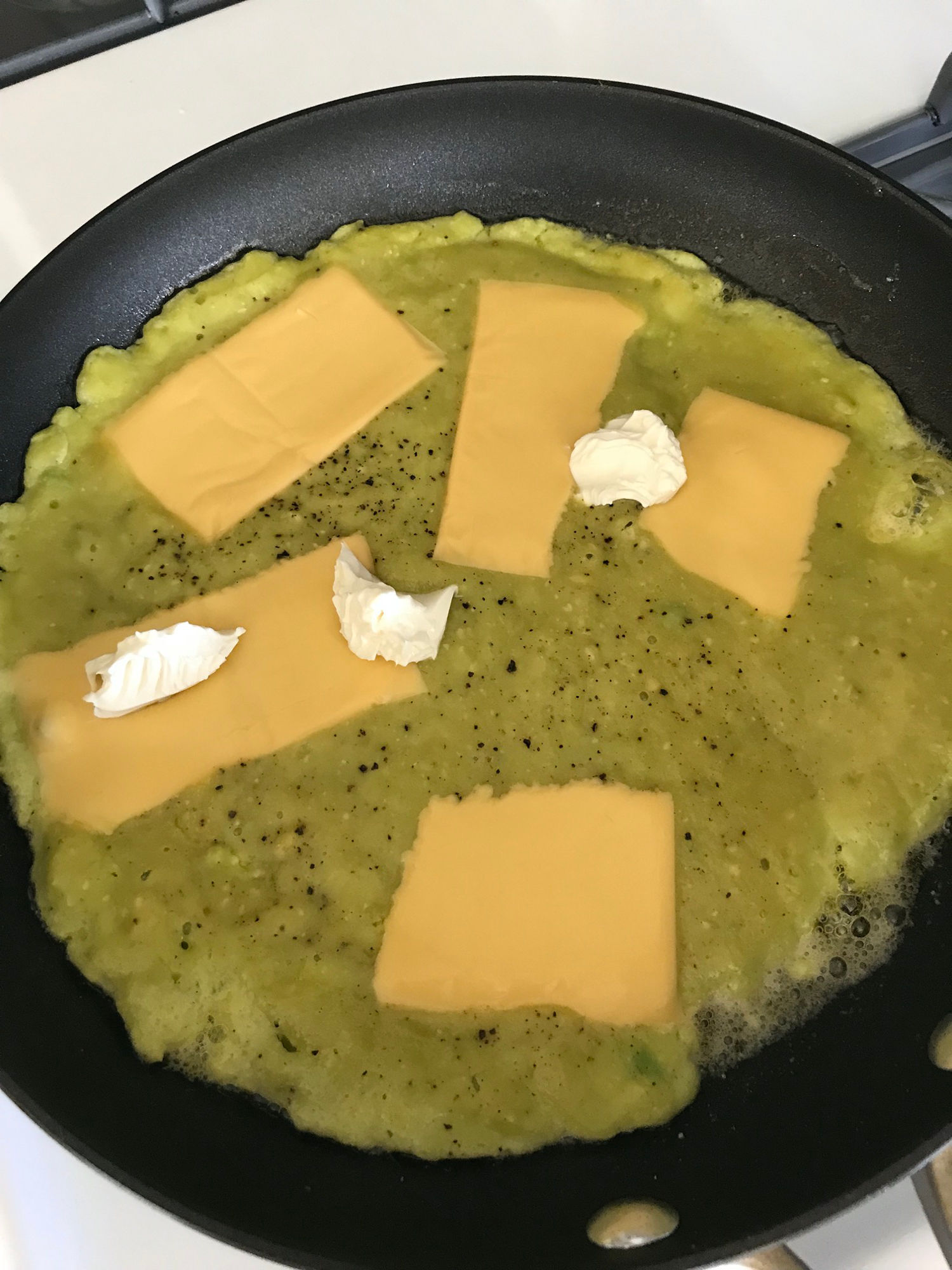 Green Avocado Omelette recipe step7