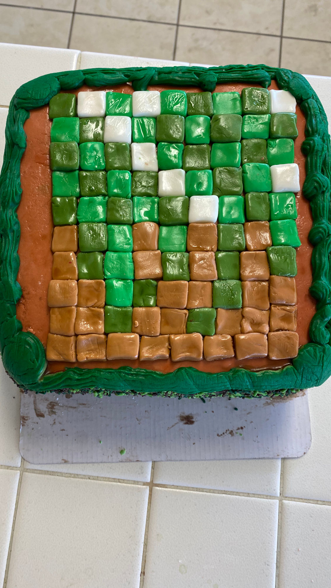 Dallas Mom Blog and Fort Worth Mom Blogger: Trendy Mom Reviews: Minecraft  Birthday Cake Squares with Brownies and Rice Krispies Treats