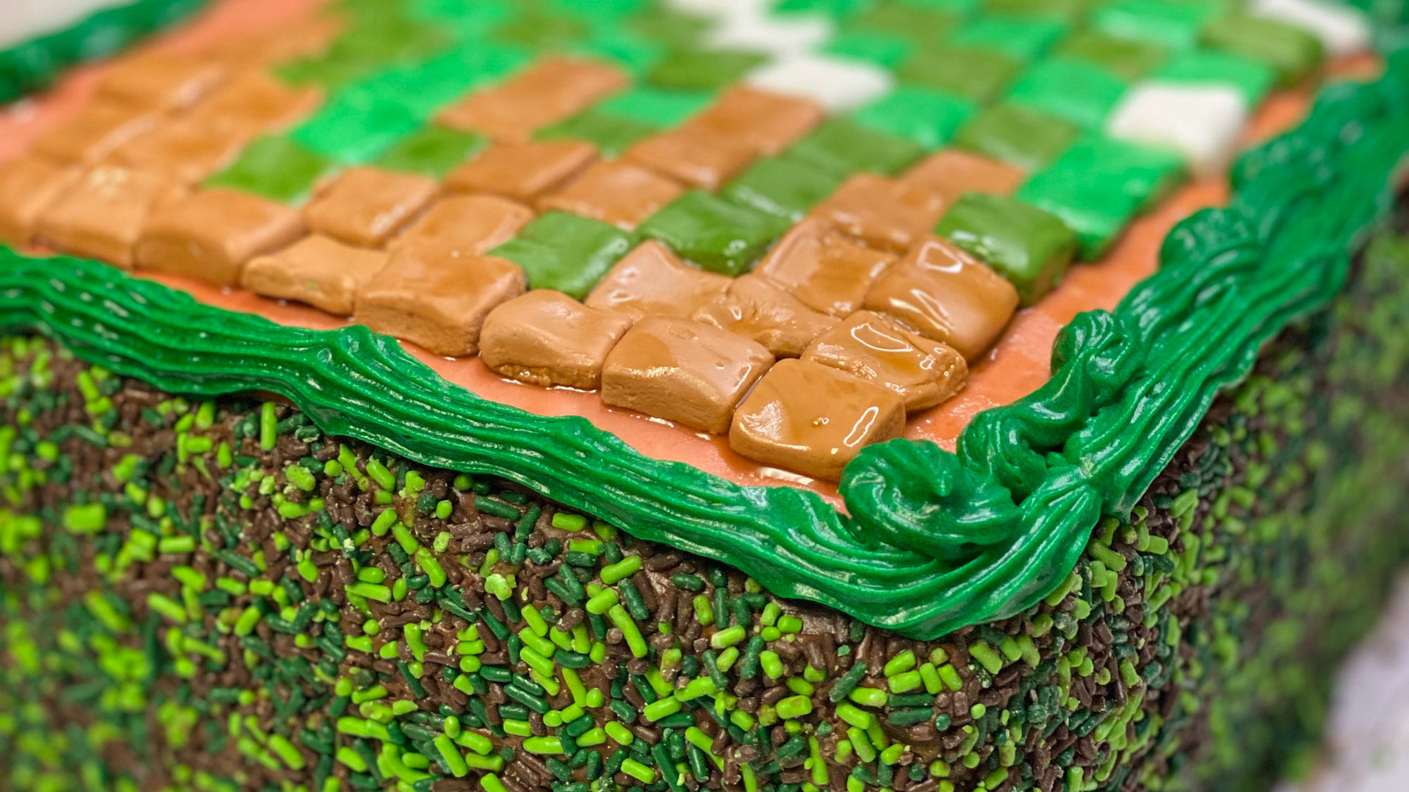 Minecraft Cake for my 7 y/o : r/cakedecorating