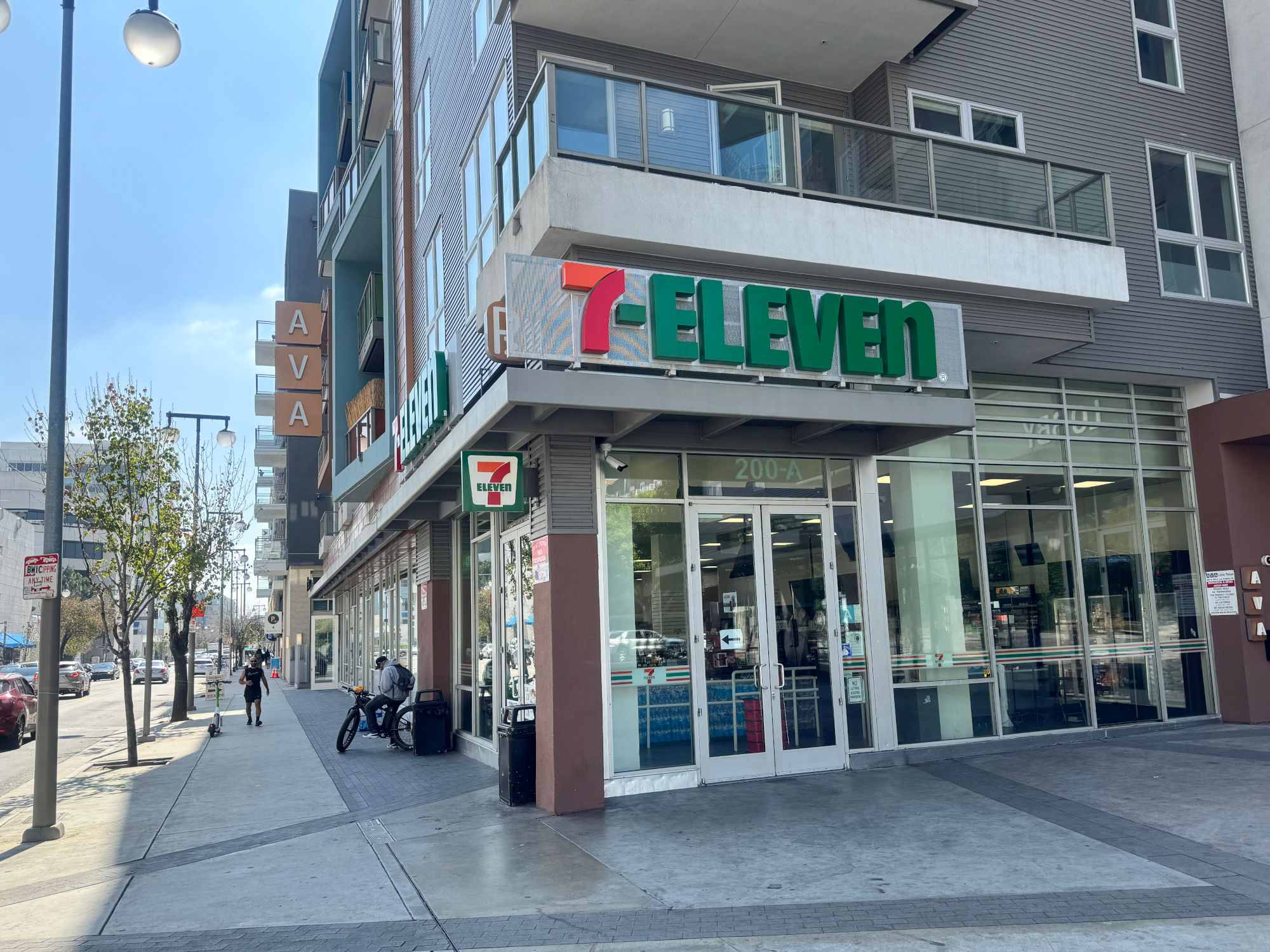 7-Eleven Los Angeles