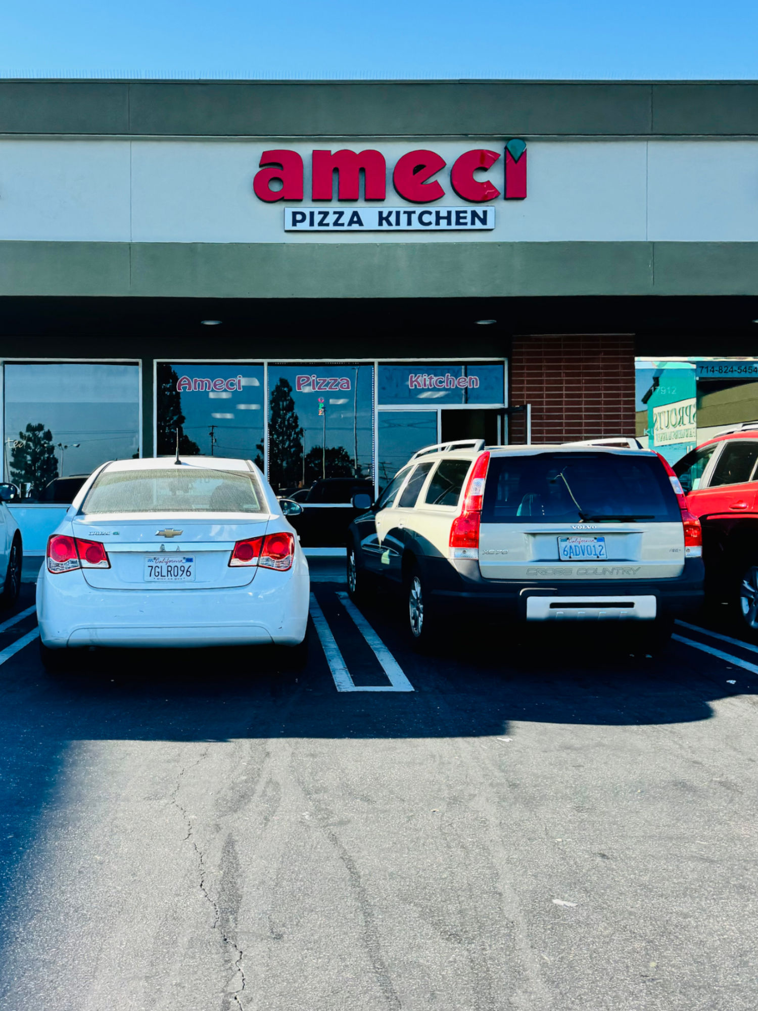 Ameci Pizza Kitchen Fountain Valley