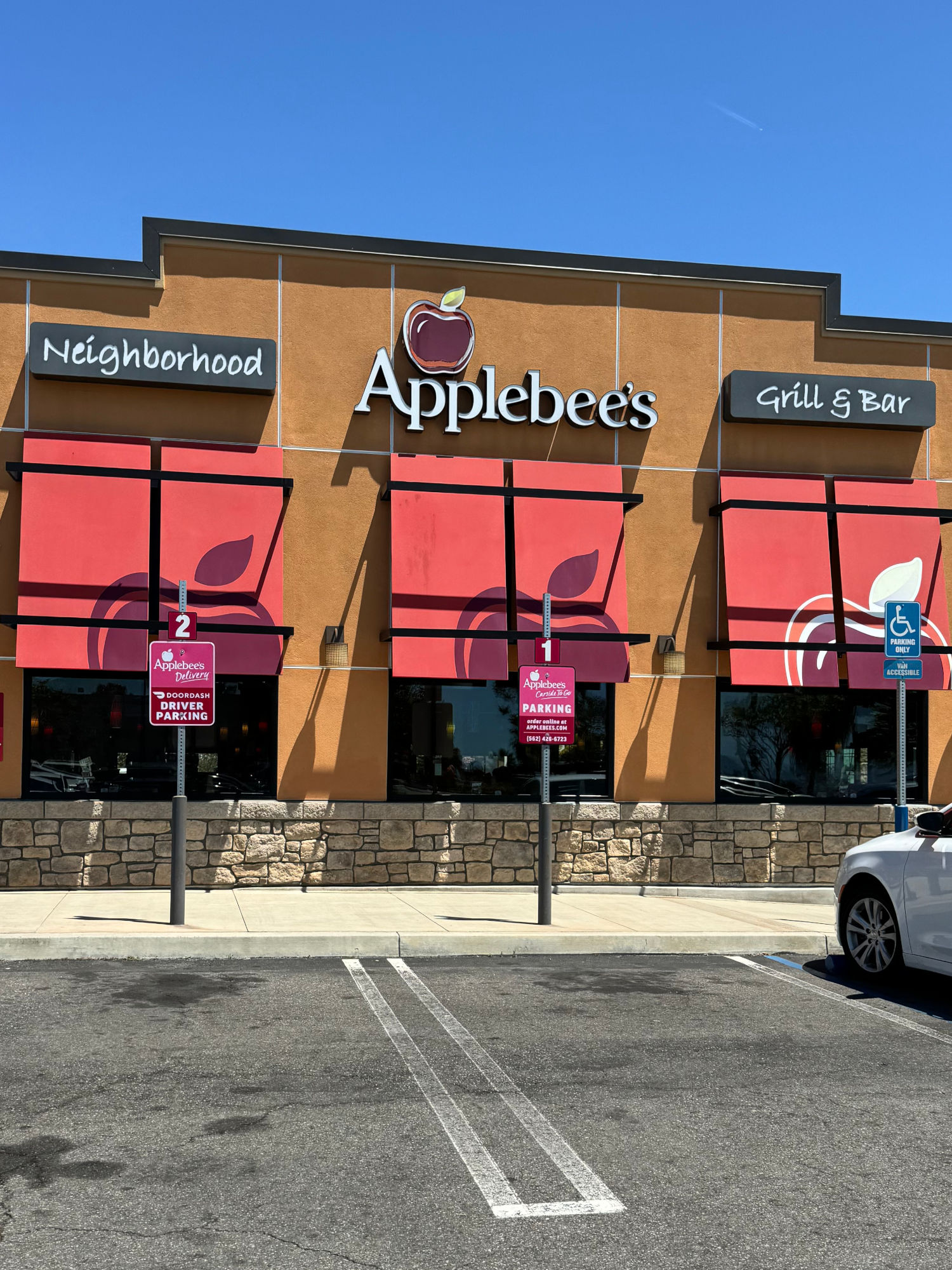 Applebee's In Long Beach