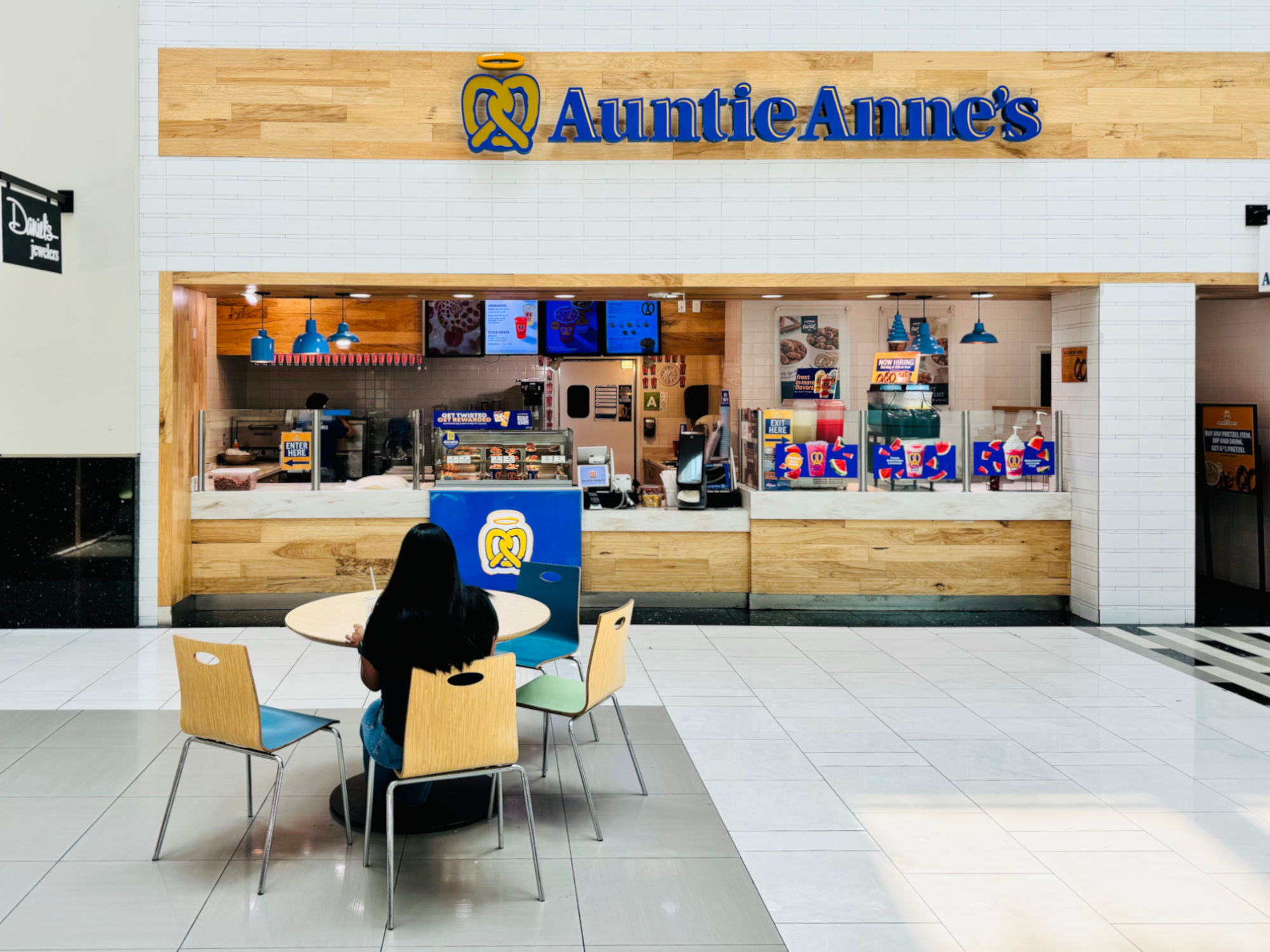 Auntie Anne's Northridge Mall First Floor