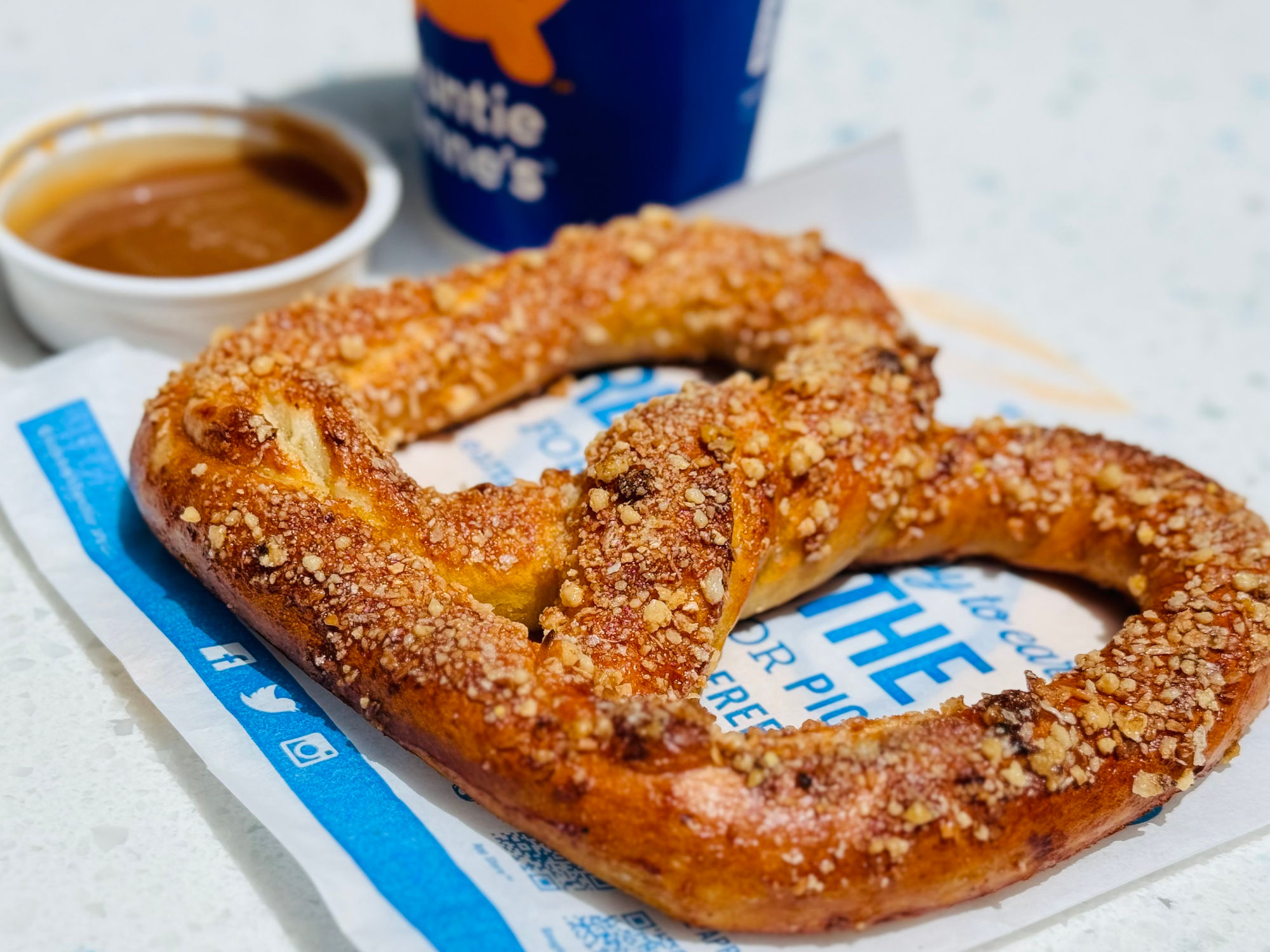 Auntie Annes Sweet Almond Pretzel