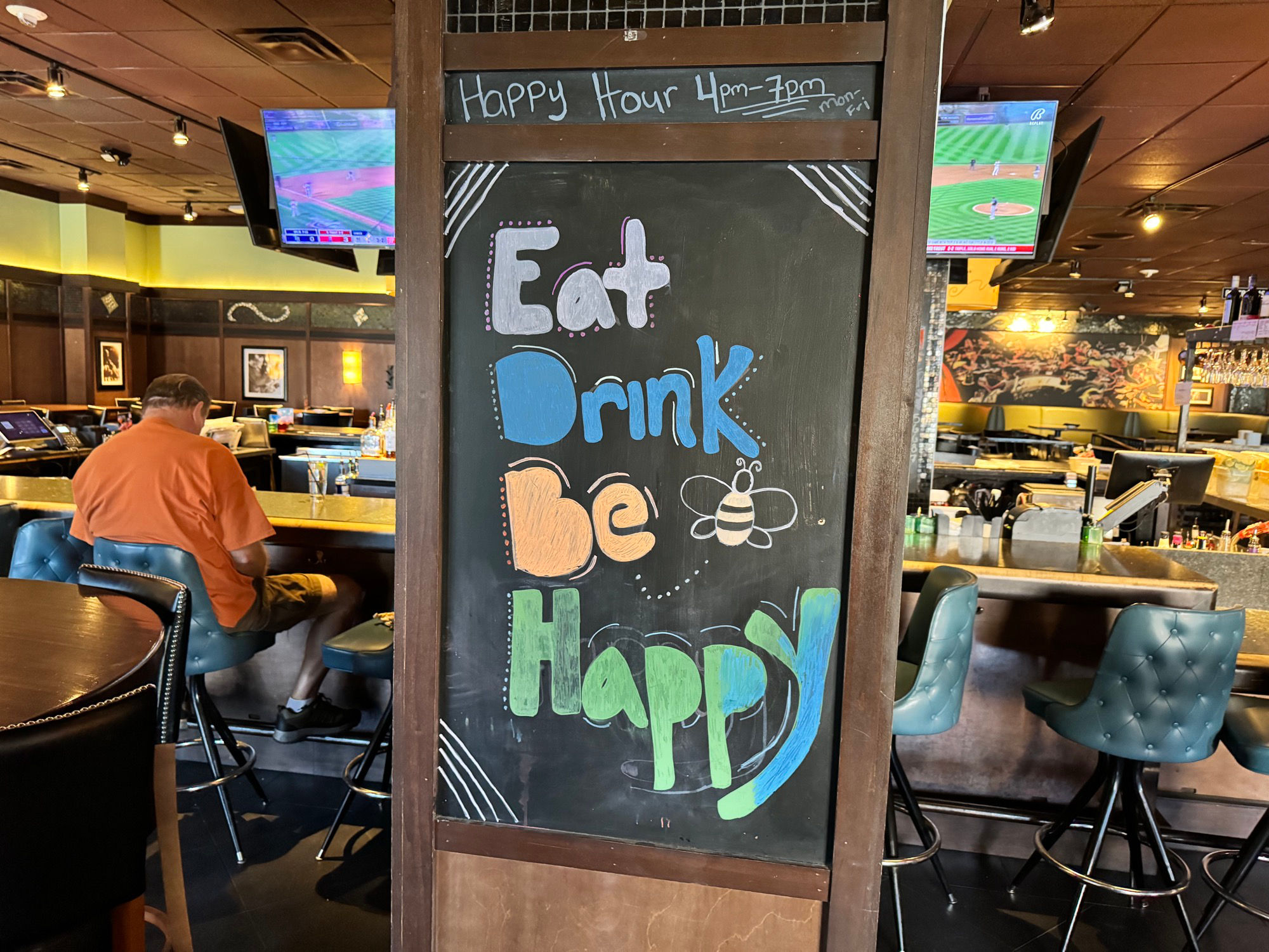 Bar Louie Eat Drink Be Happy