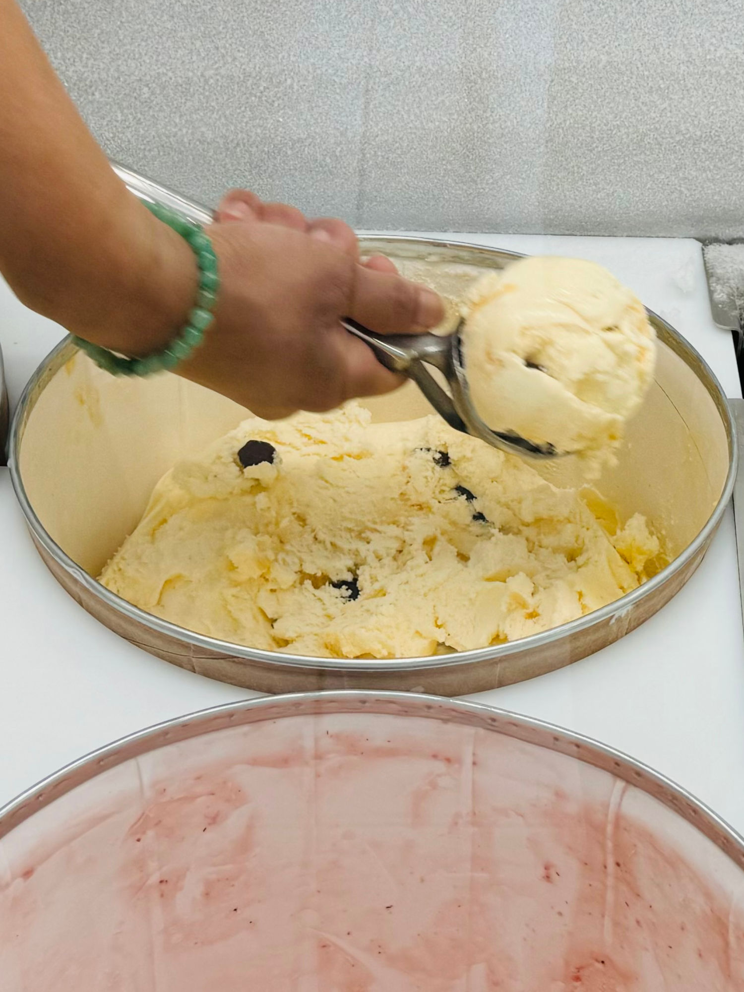 Baskin-Robbins Caramel Turtle Truffle Scoop