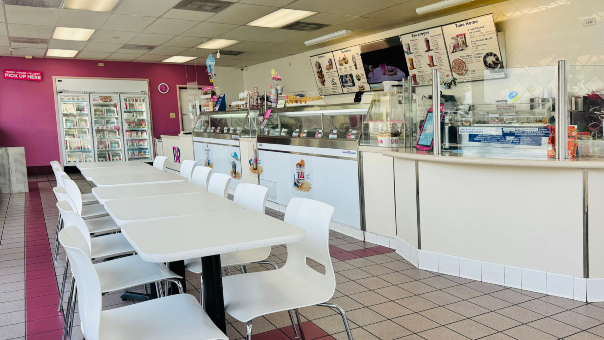 Baskin-Robbins Inside