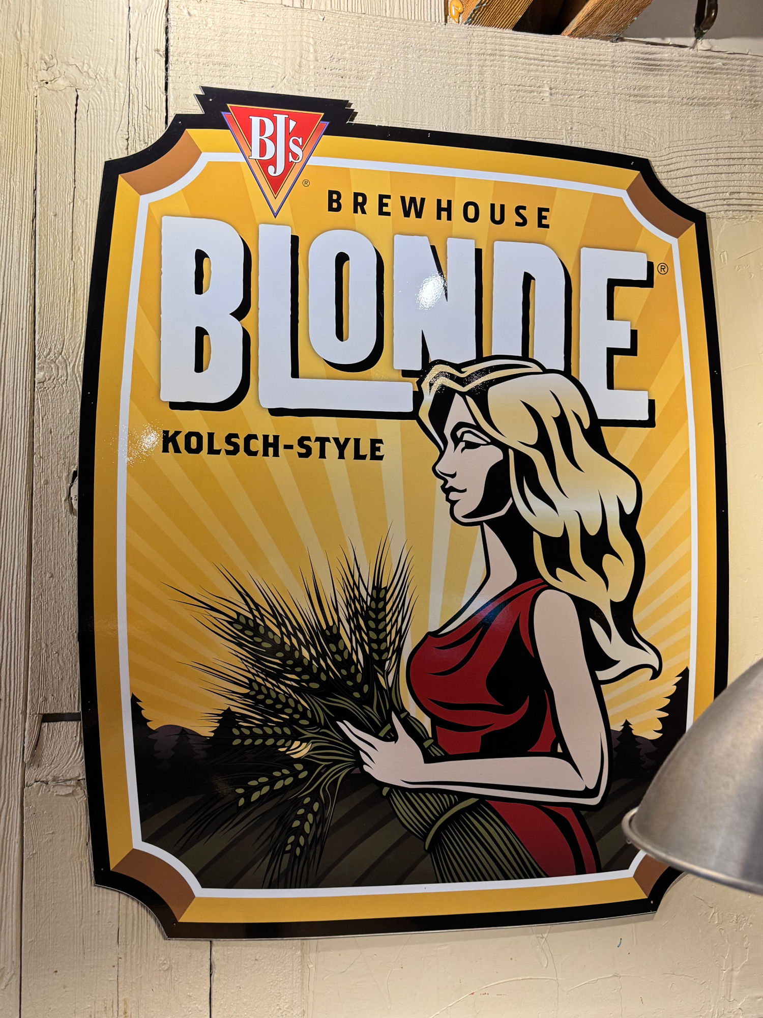 Bj's Brewhouse Blonde