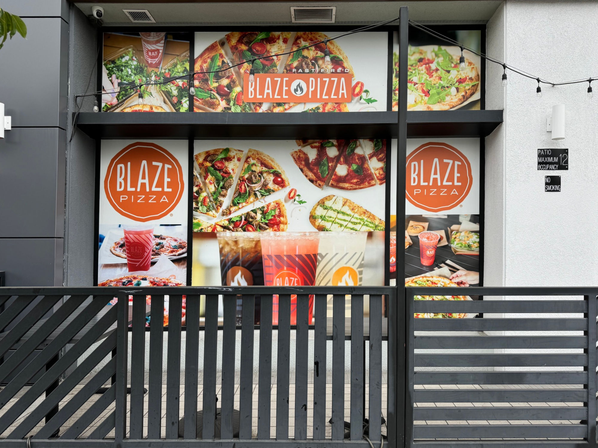 Blaze Pizza Encino Window