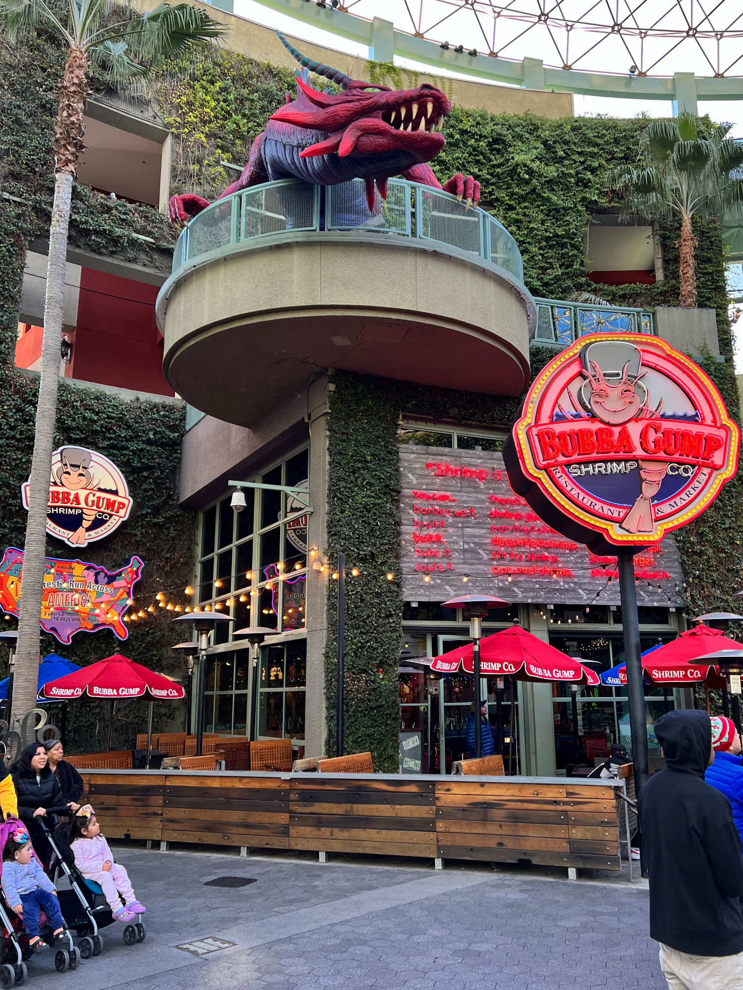 Bubba Gump Hollywood Front