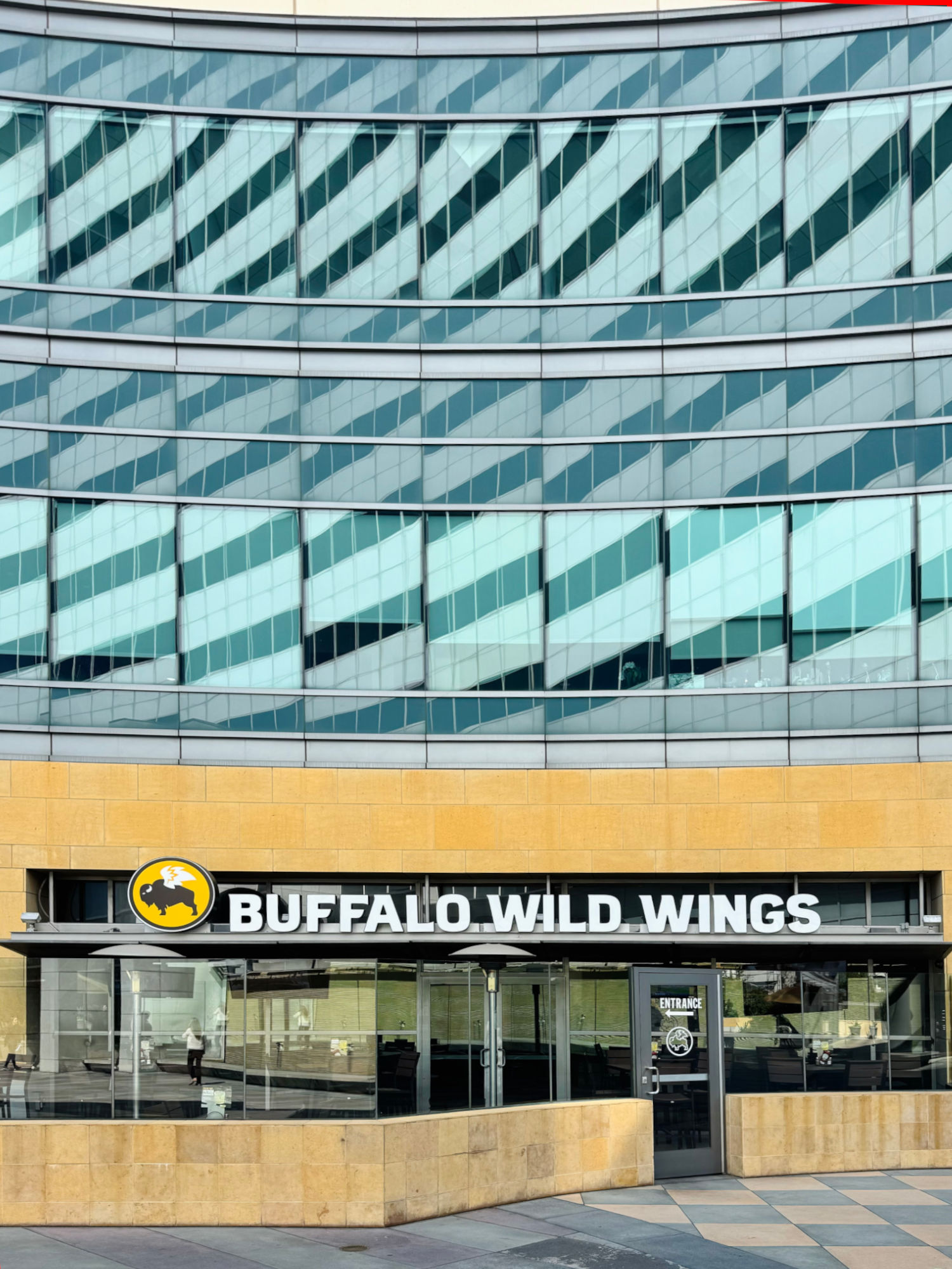 Buffalo Wild Wings Sherman Oaks Galleria