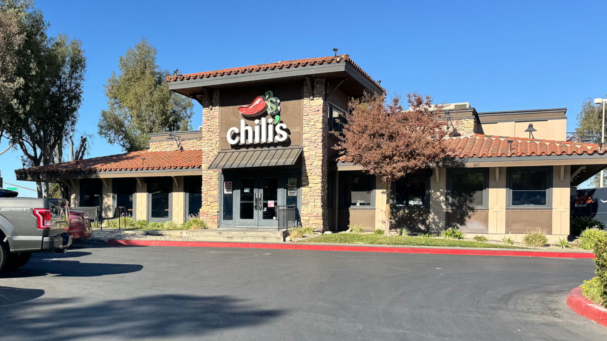 Chili's Stevenson Ranch Front