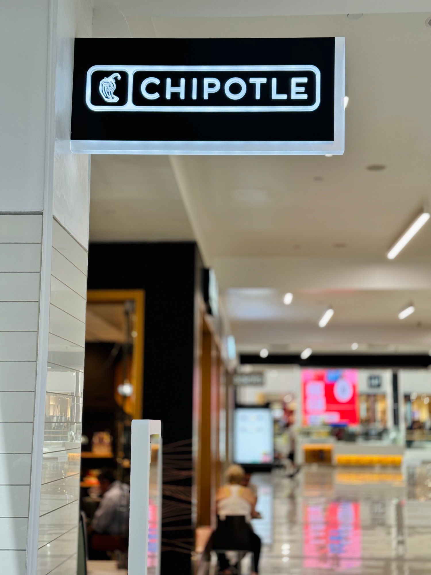 Chipotle Sherman Oaks Fashion Square