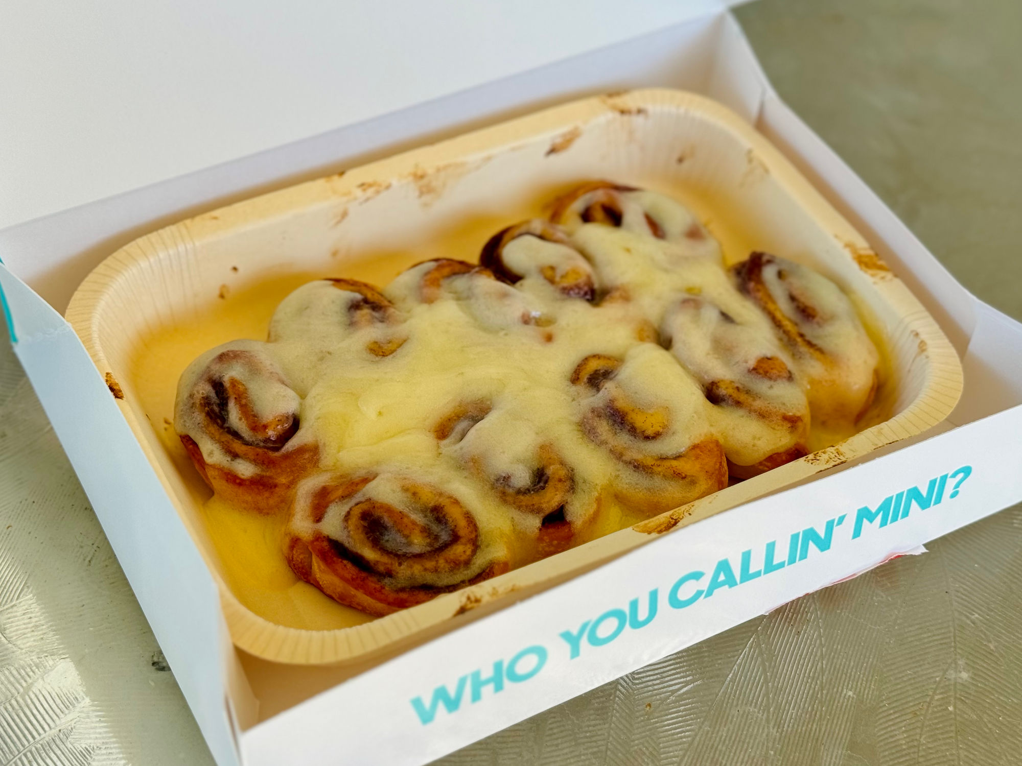 Cinnabon Mini Rolls Pizza Hut