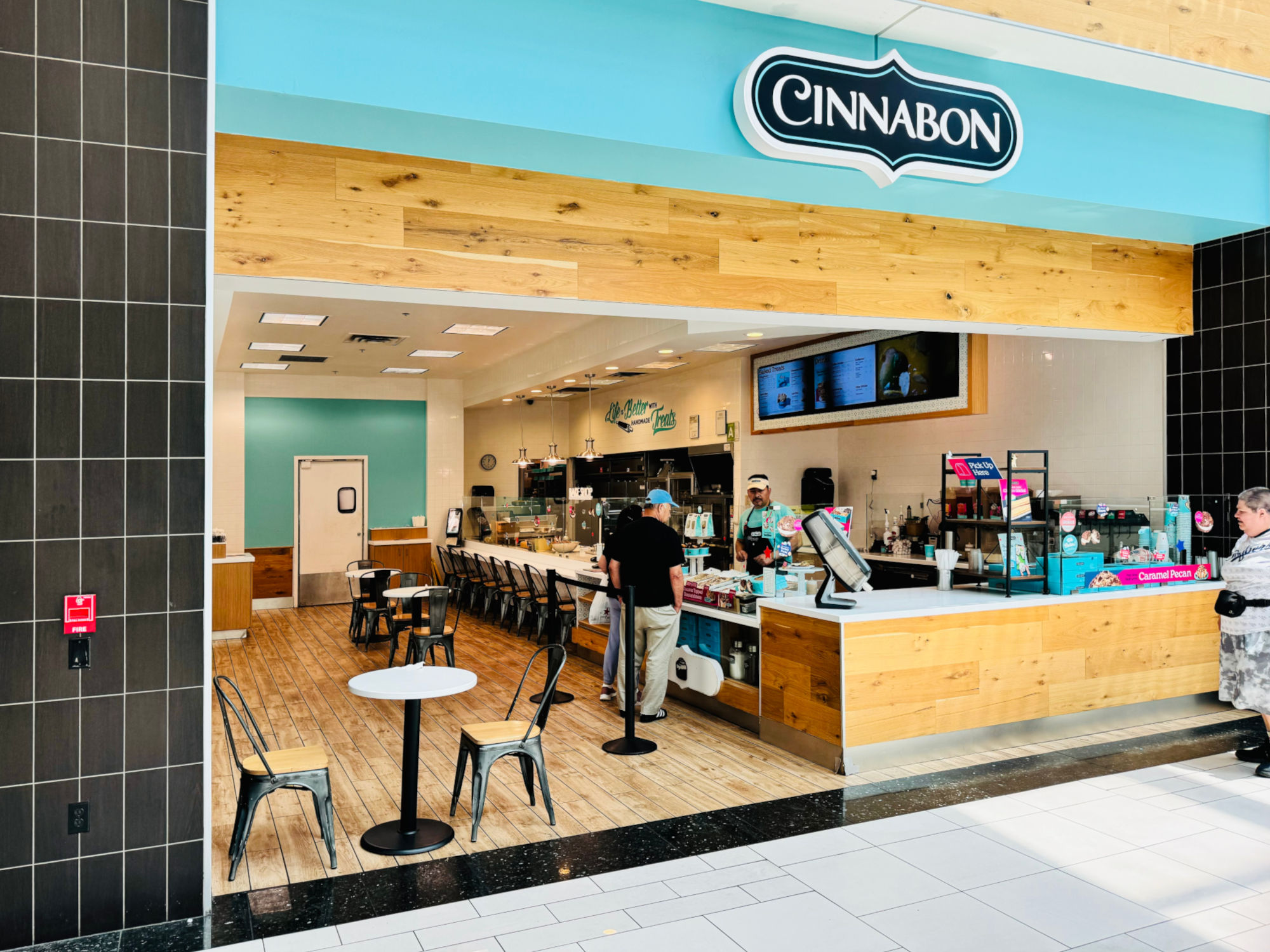 Cinnabon Northridge Mall