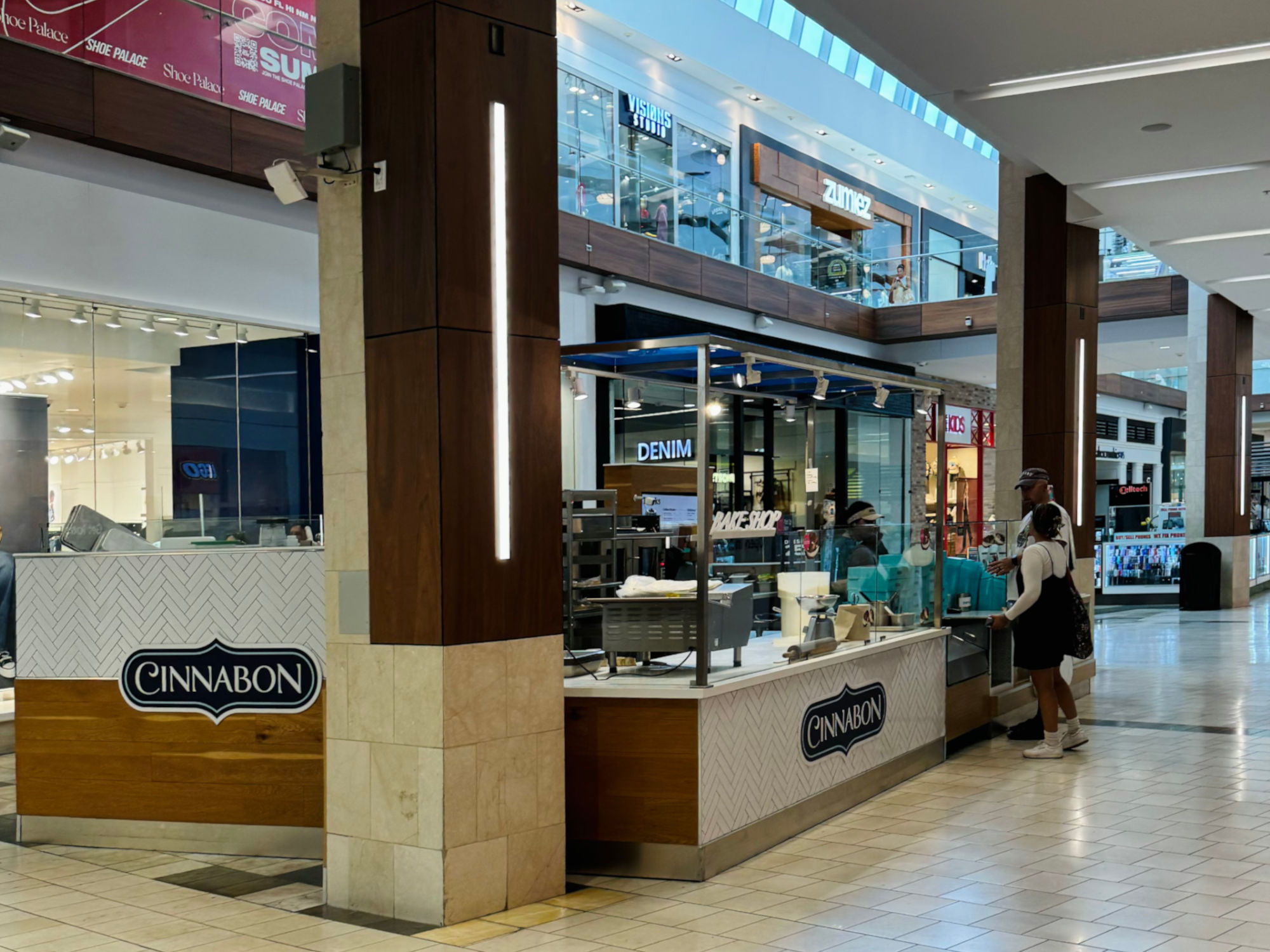 Cinnabon Topanga Plaza