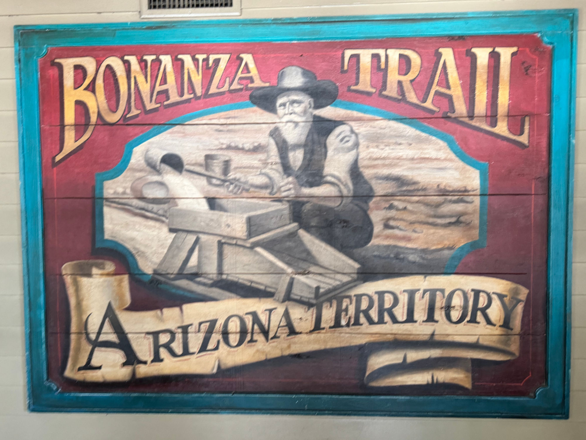 Claim Jumper Bonanza Trail Decor