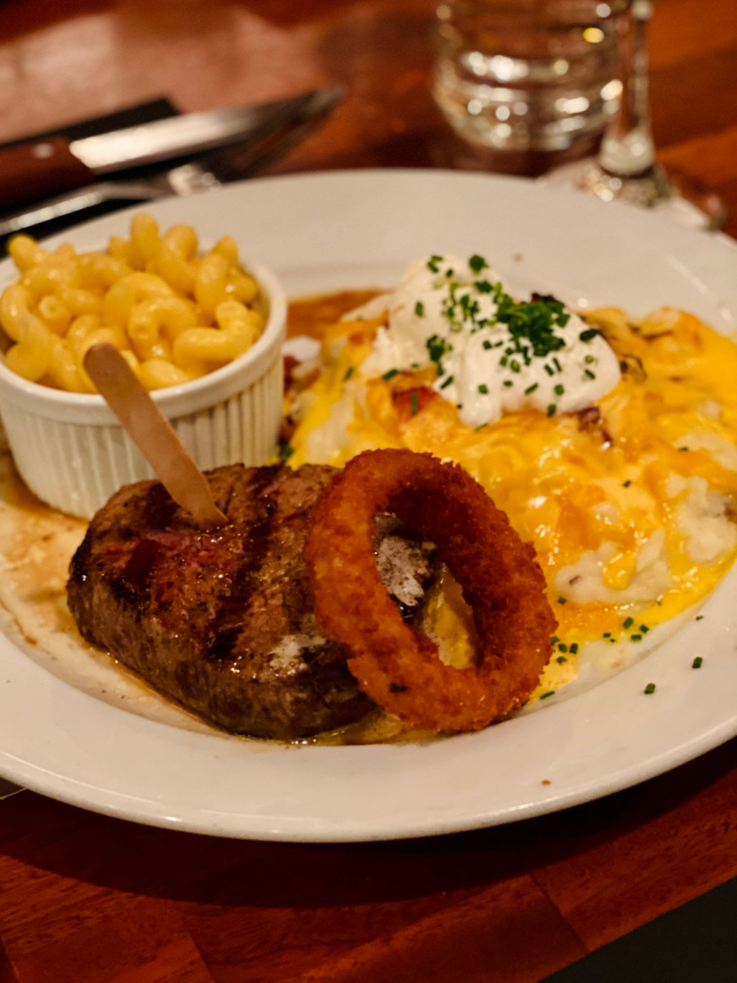 Claim Jumper Top Sirloin