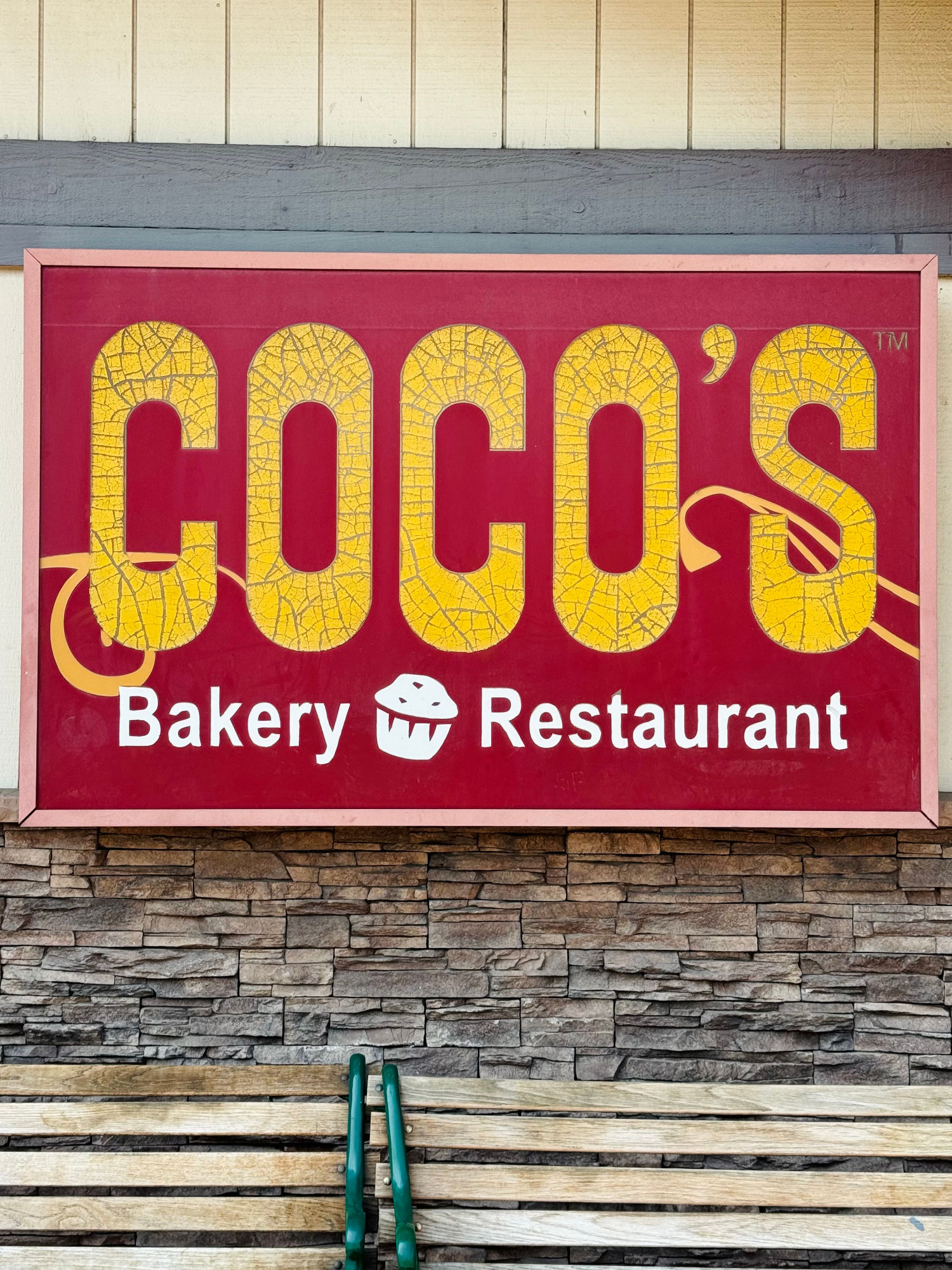 Coco's Bakery Restaurant Sign