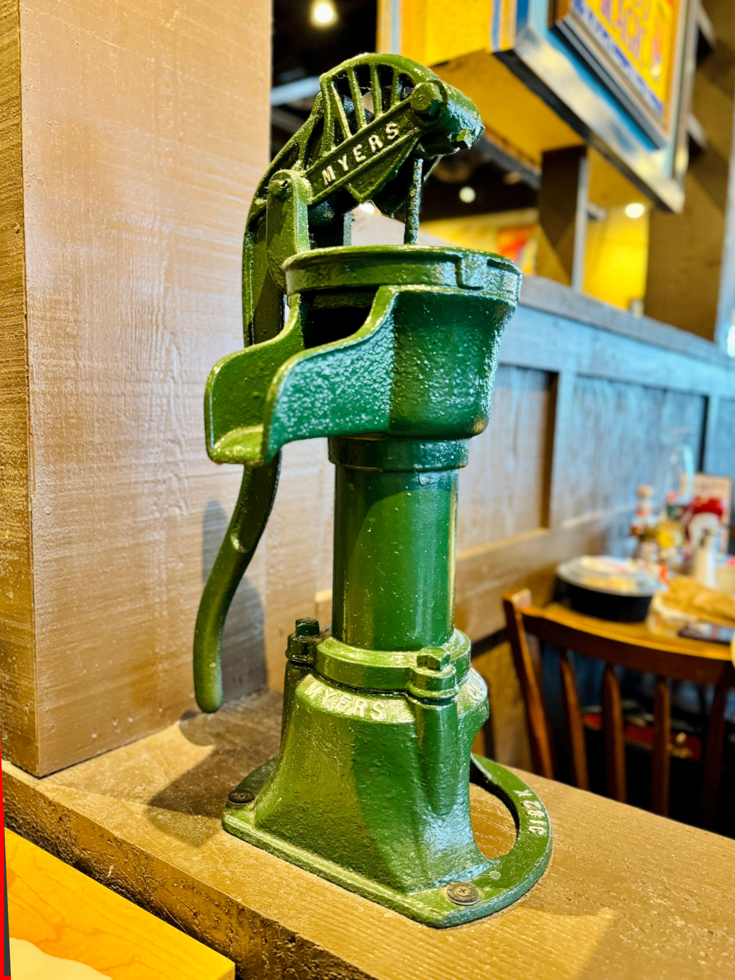 Cracker Barrel Decor Hand Water Pump