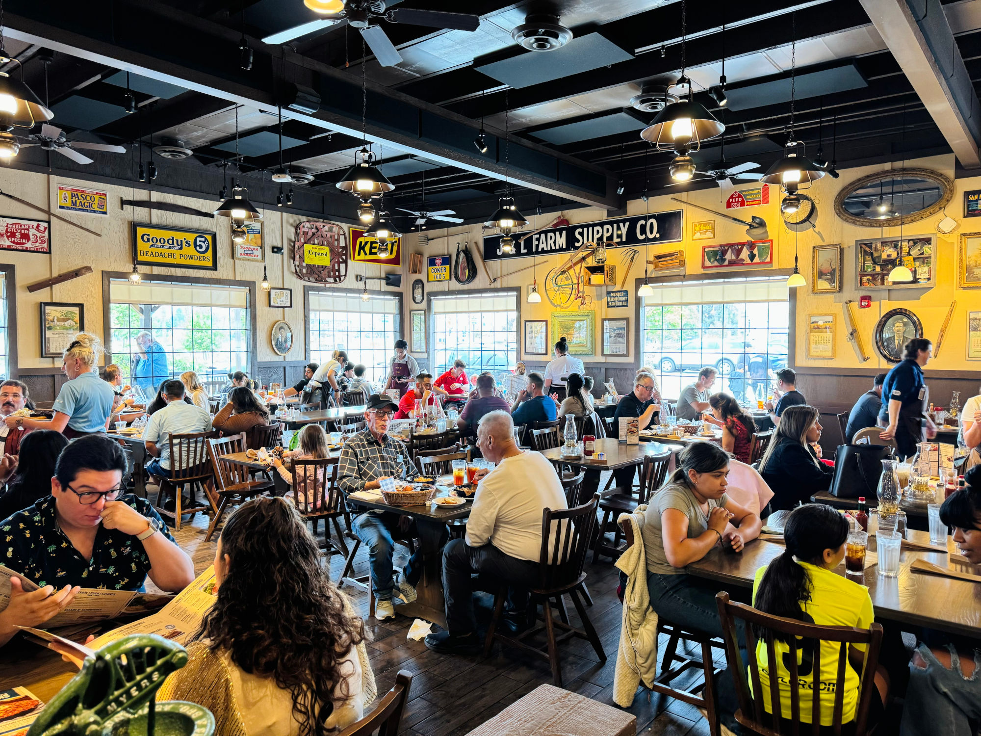 Cracker Barrel Inside Seating