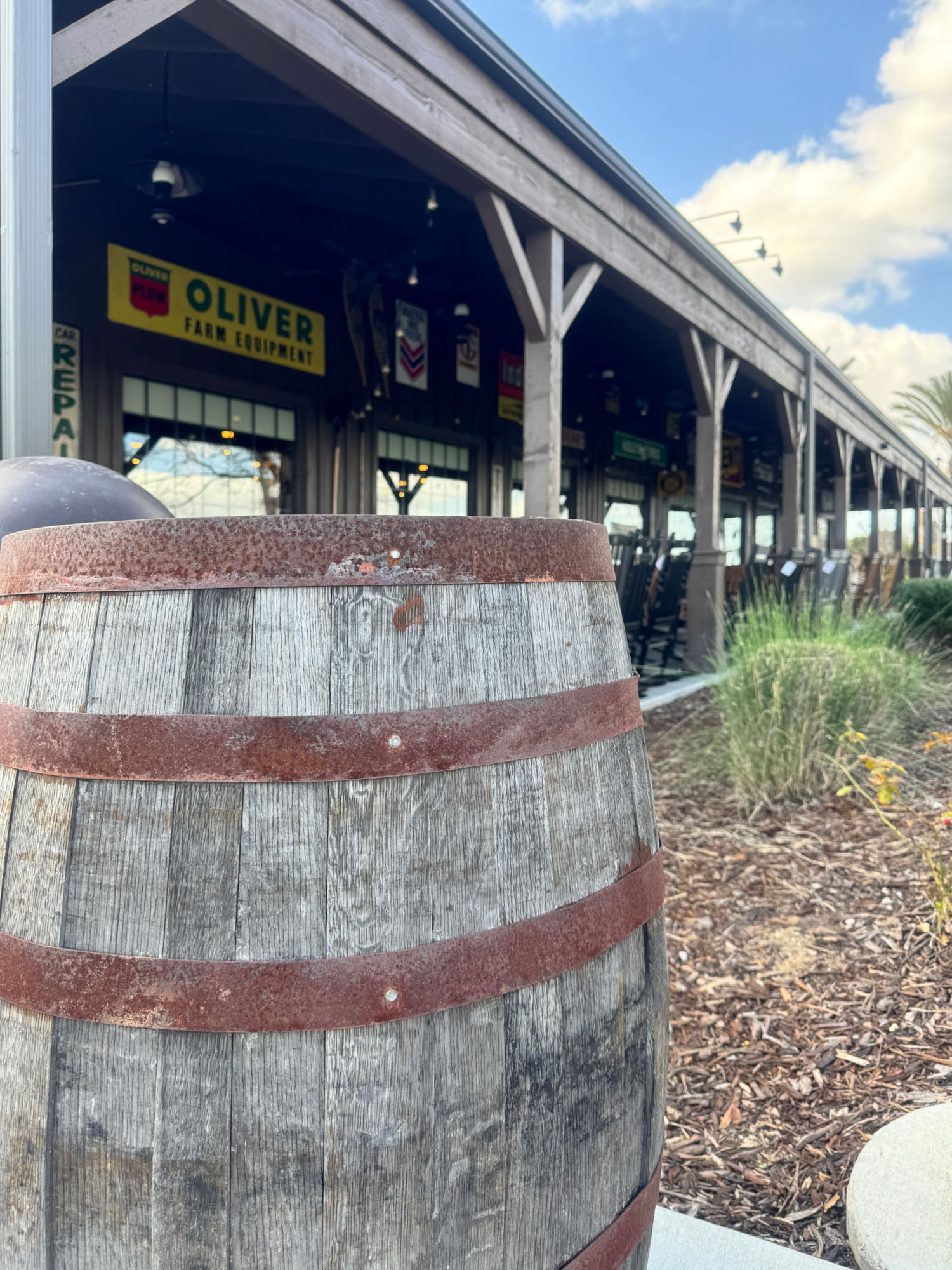 Cracker Barrel Outside