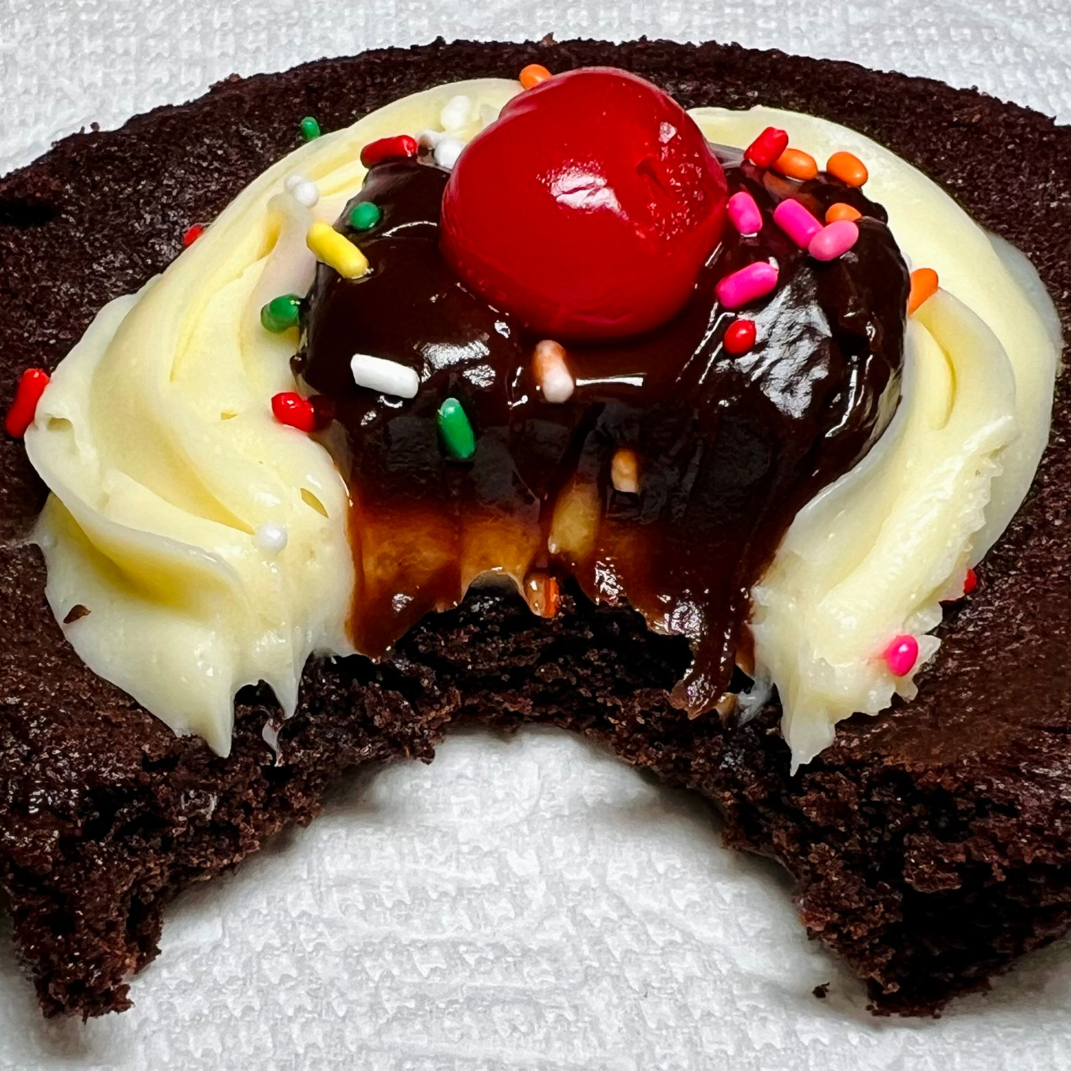 Crumbl Cookies Brownie Sundae