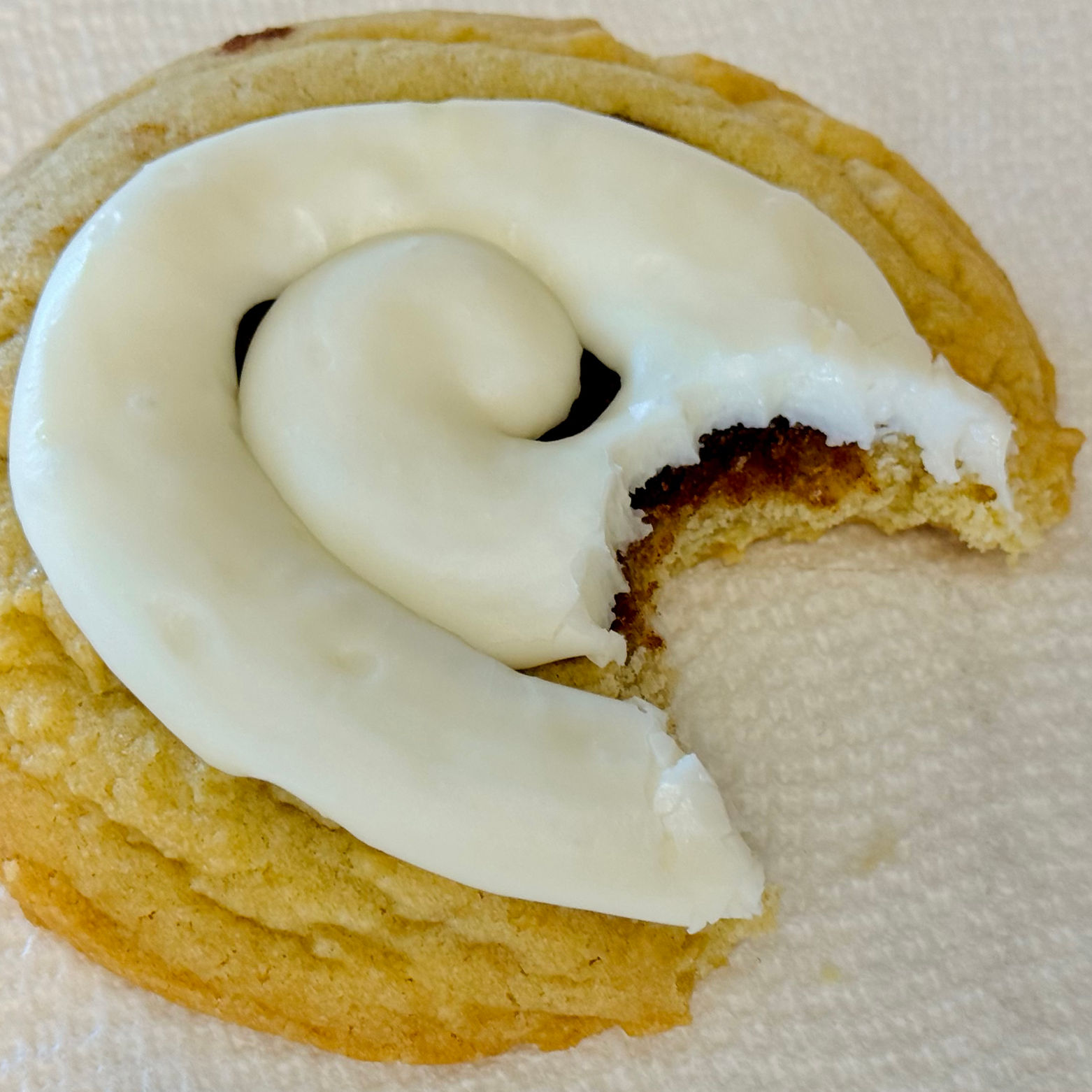 Crumbl Cookies Cinnamon Roll